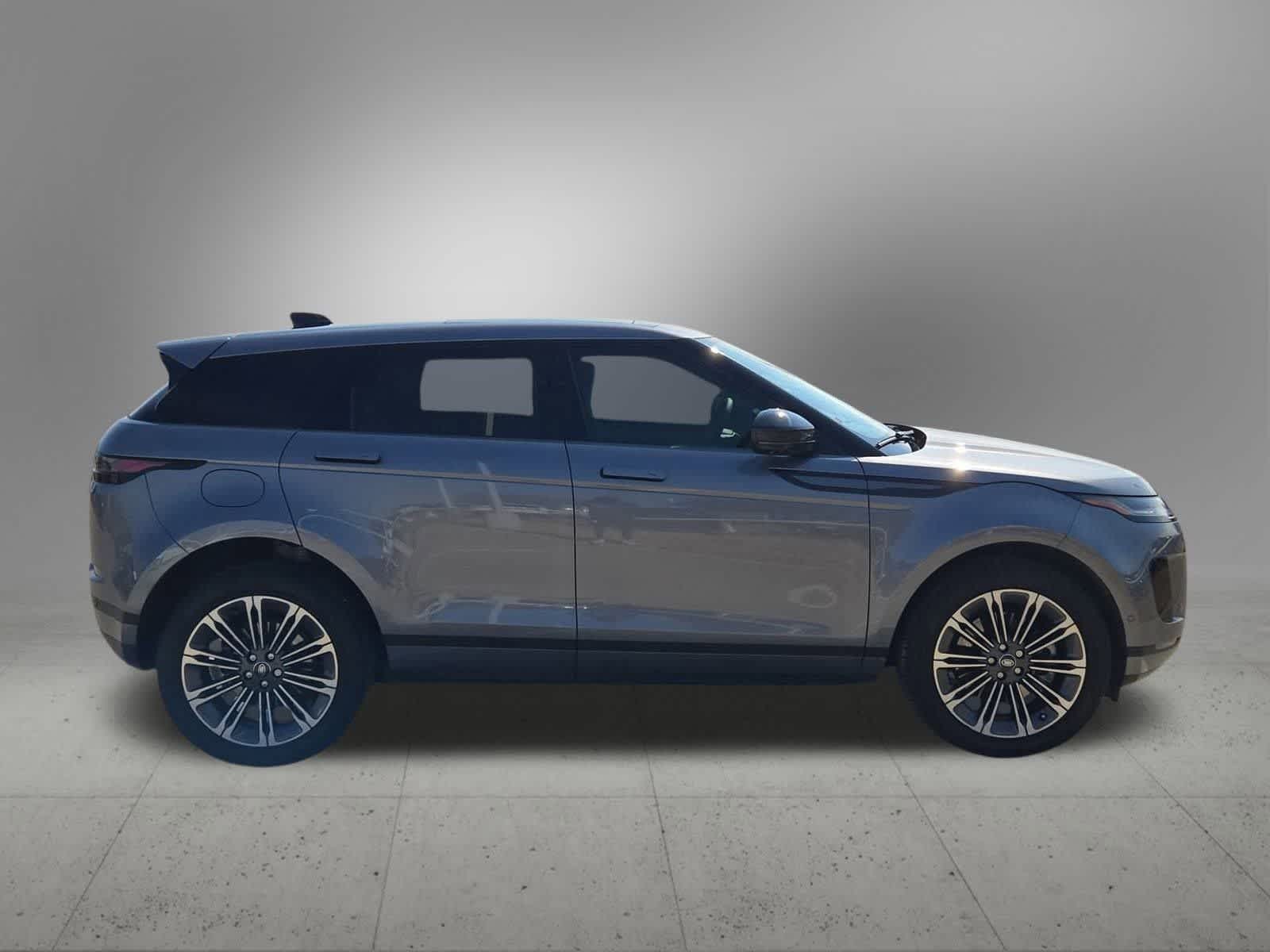 Thumbnail: 2025 Land Rover Range Rover Evoque - 7