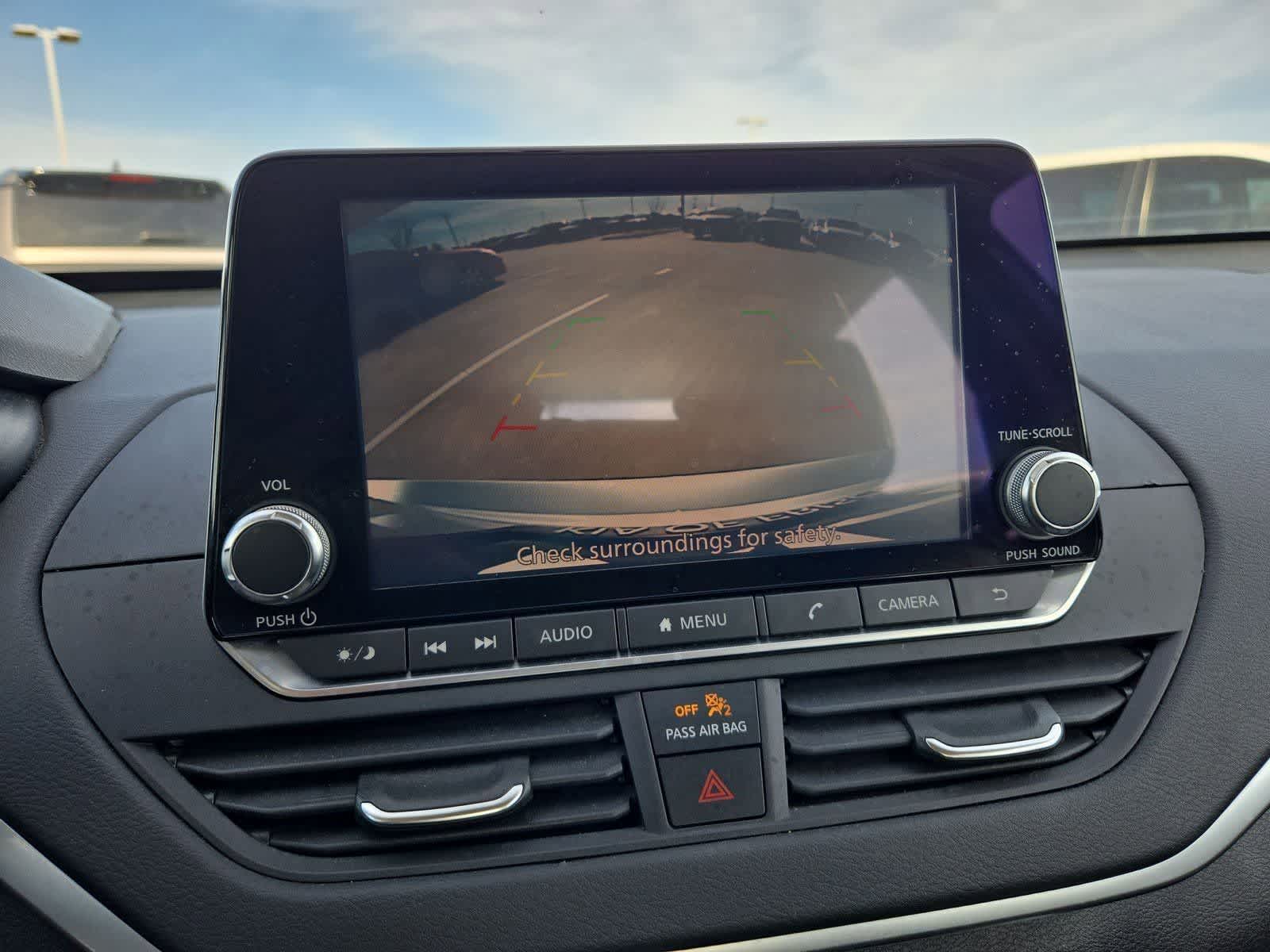 Thumbnail: 2019 Nissan Altima - 26