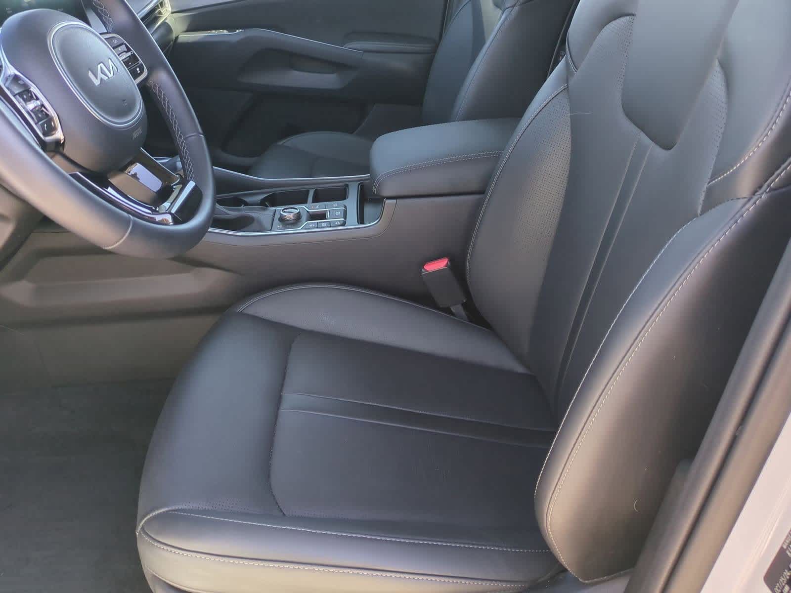 Thumbnail: 2025 Kia Sorento - 15