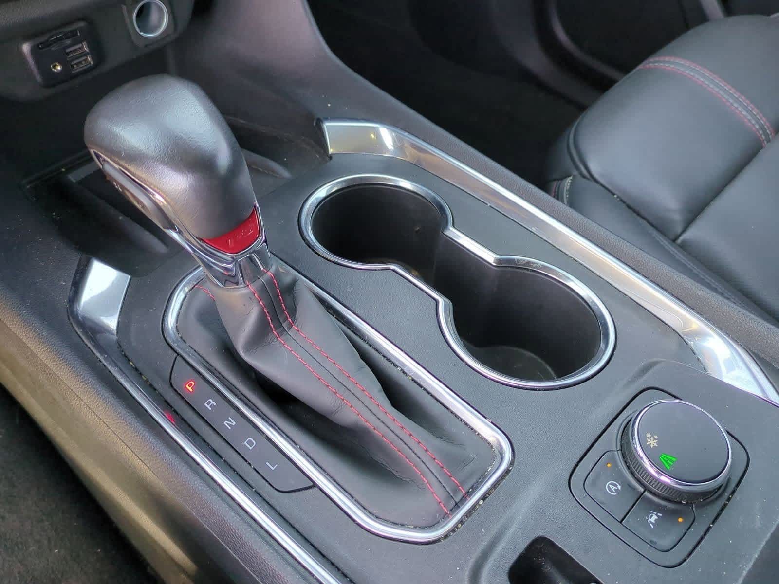 Thumbnail: 2022 Chevrolet Traverse - 32