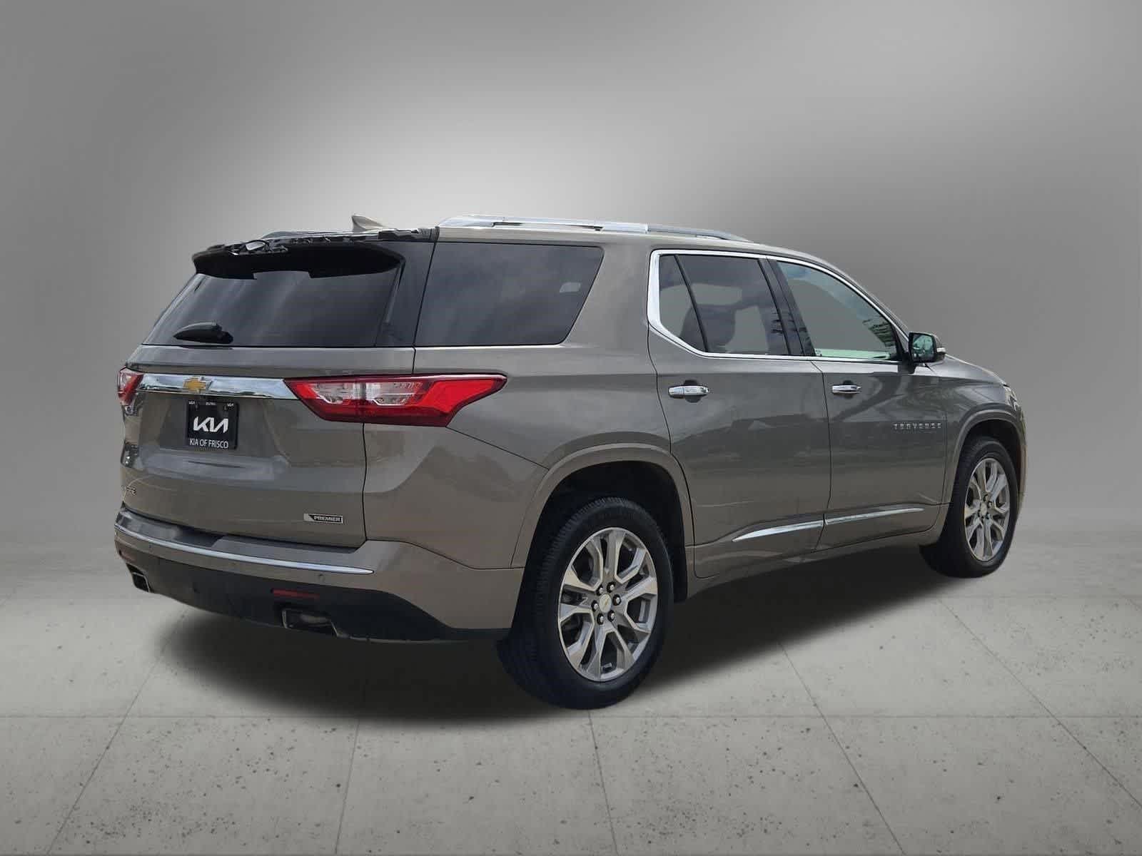 Thumbnail: 2018 Chevrolet Traverse - 6