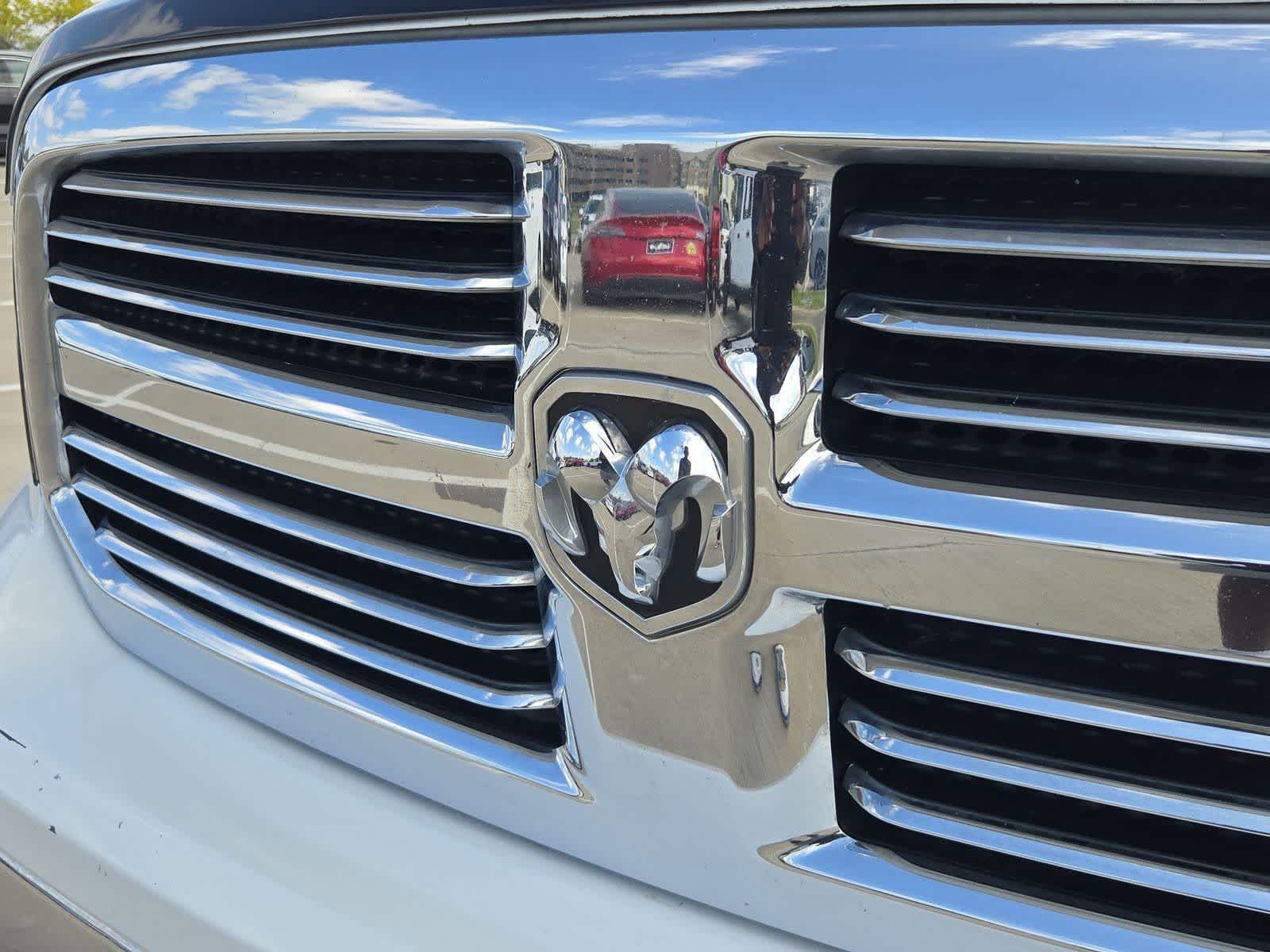 Thumbnail: 2019 RAM 1500 Classic - 11