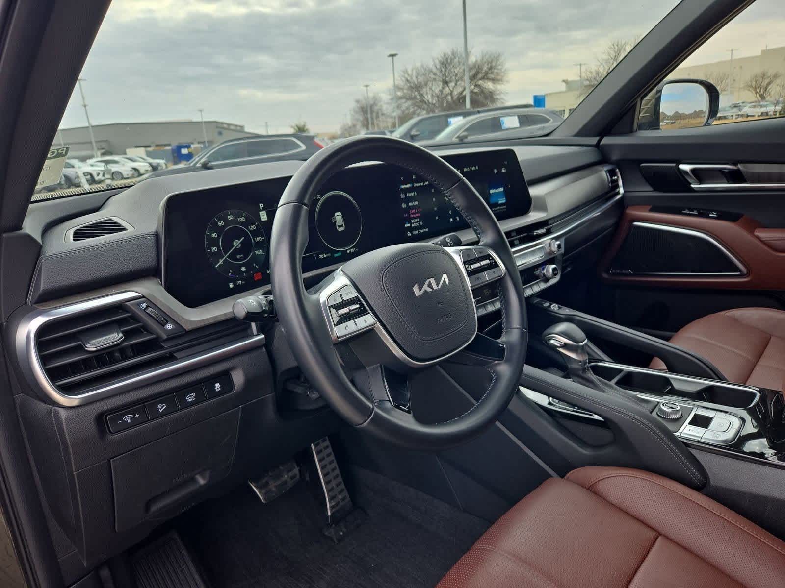 Thumbnail: 2023 Kia Telluride - 2