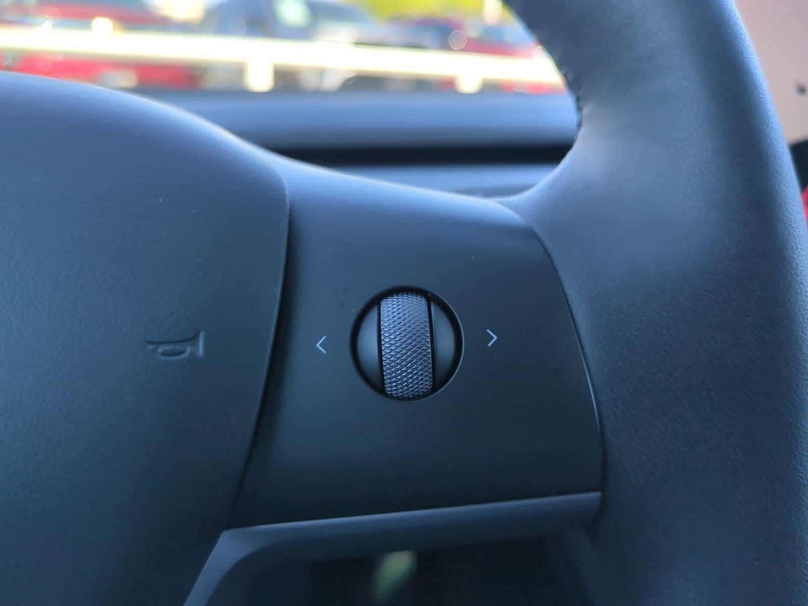 Thumbnail: 2023 Tesla Model 3 - 22