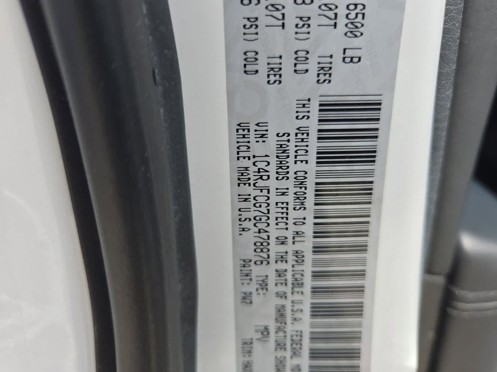 Thumbnail: 2016 Jeep Grand Cherokee - 37