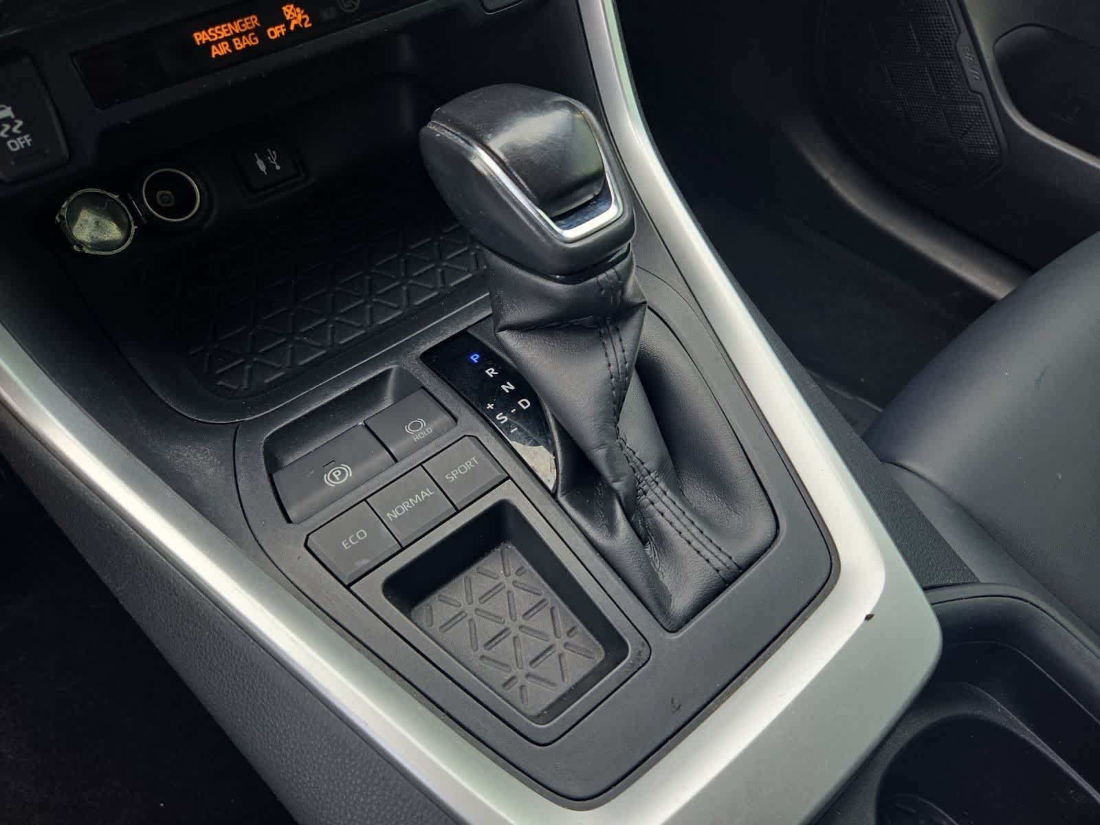 Thumbnail: 2019 Toyota RAV4 - 30