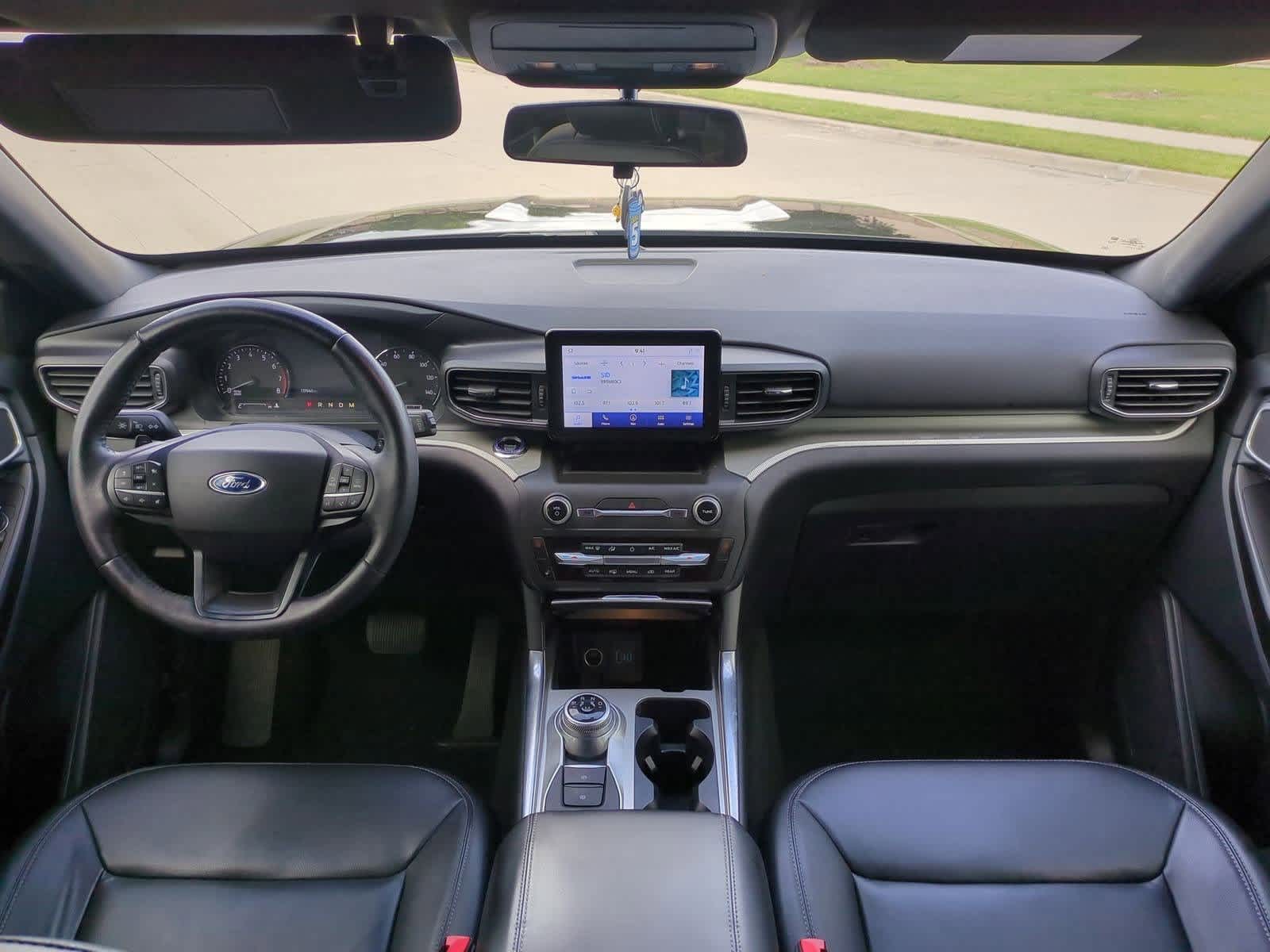 Thumbnail: 2020 Ford Explorer - 14