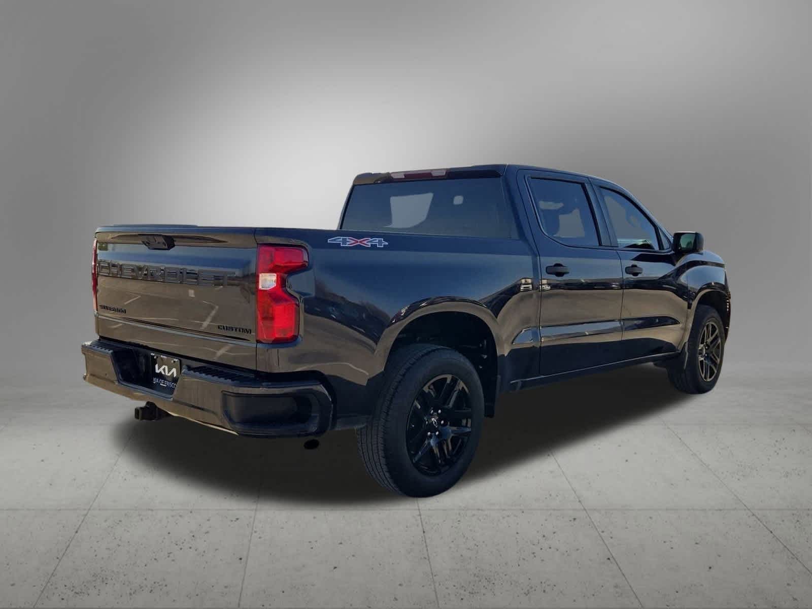 Thumbnail: 2022 Chevrolet Silverado 1500 - 6