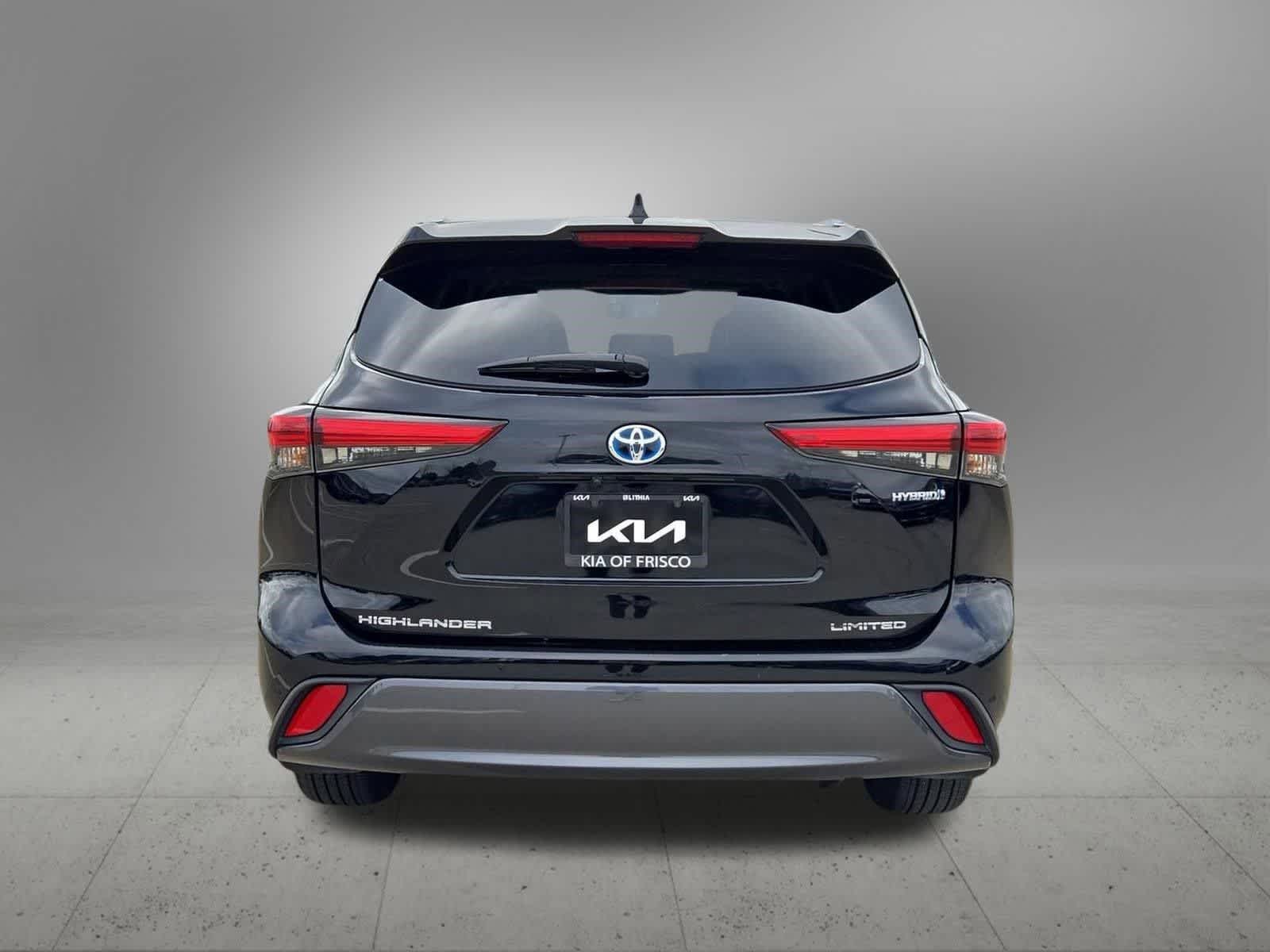 Thumbnail: 2023 Toyota Highlander - 5