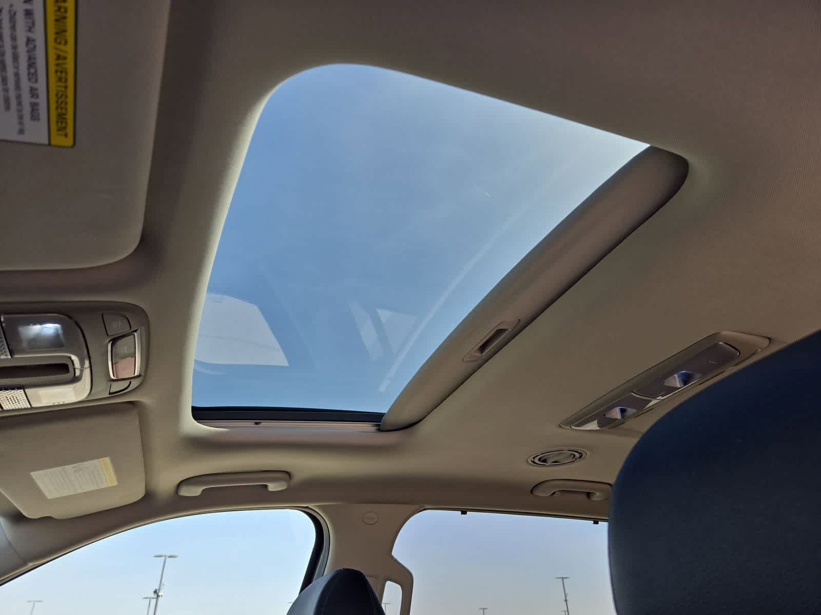 Thumbnail: 2023 Kia Telluride - 17