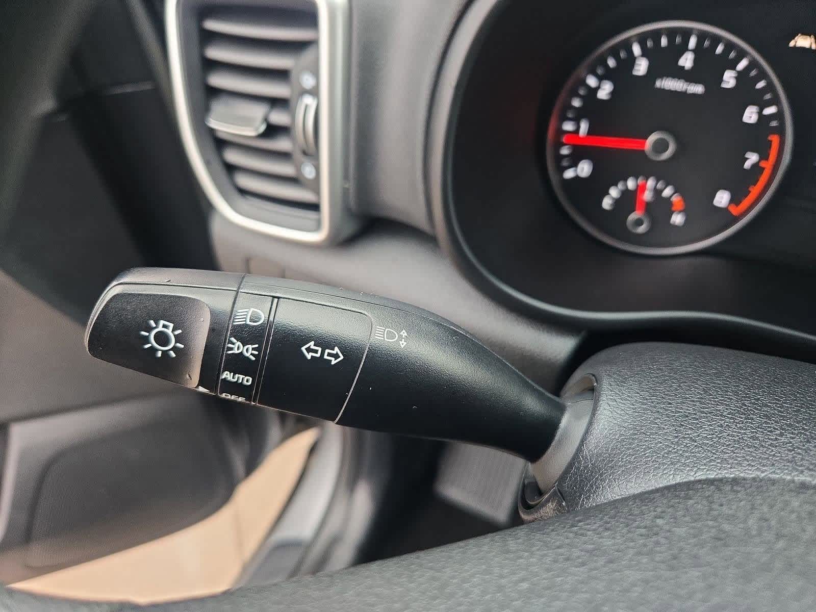 Thumbnail: 2022 Kia Sportage - 25