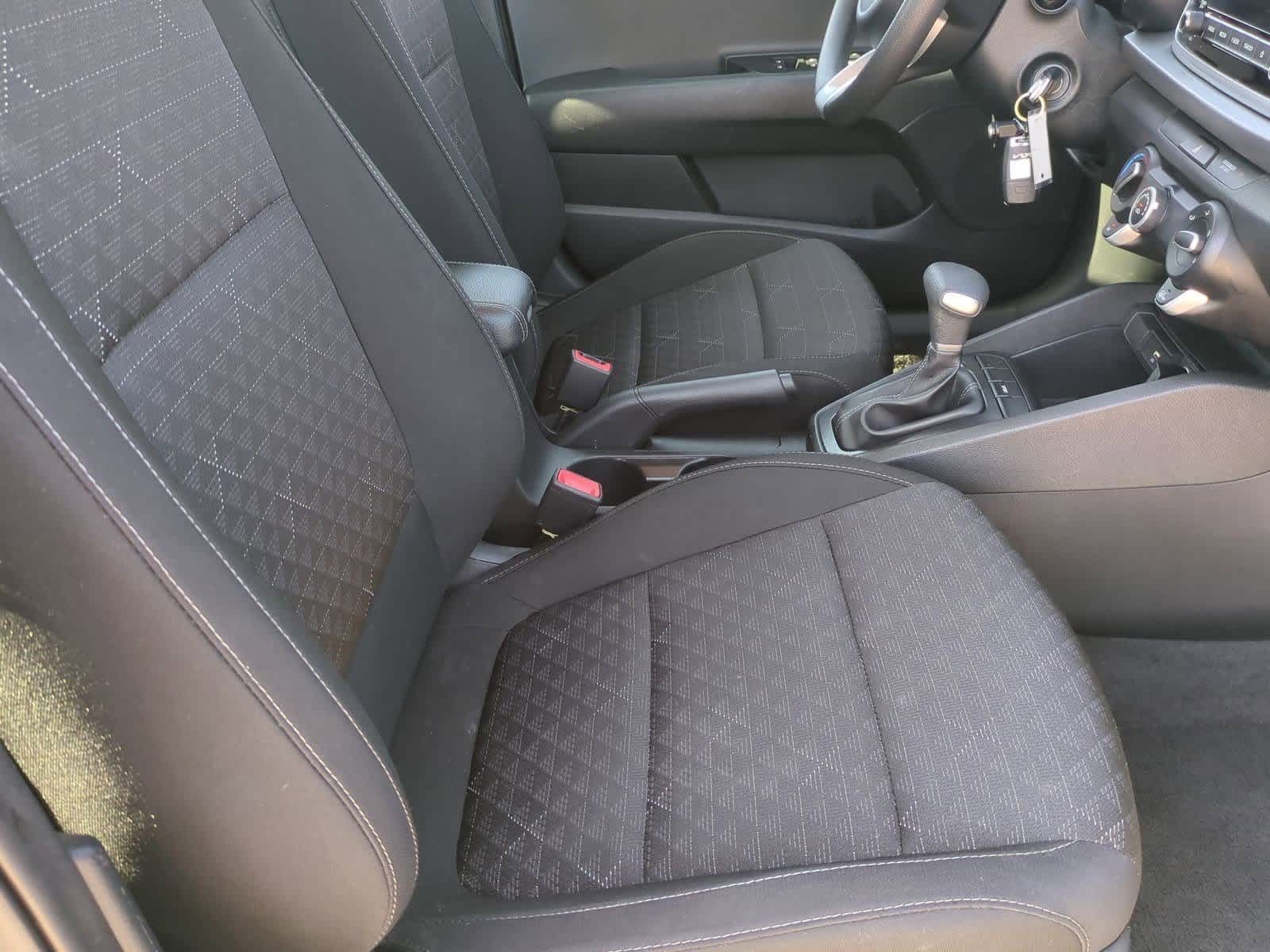 Thumbnail: 2023 Kia Rio - 20