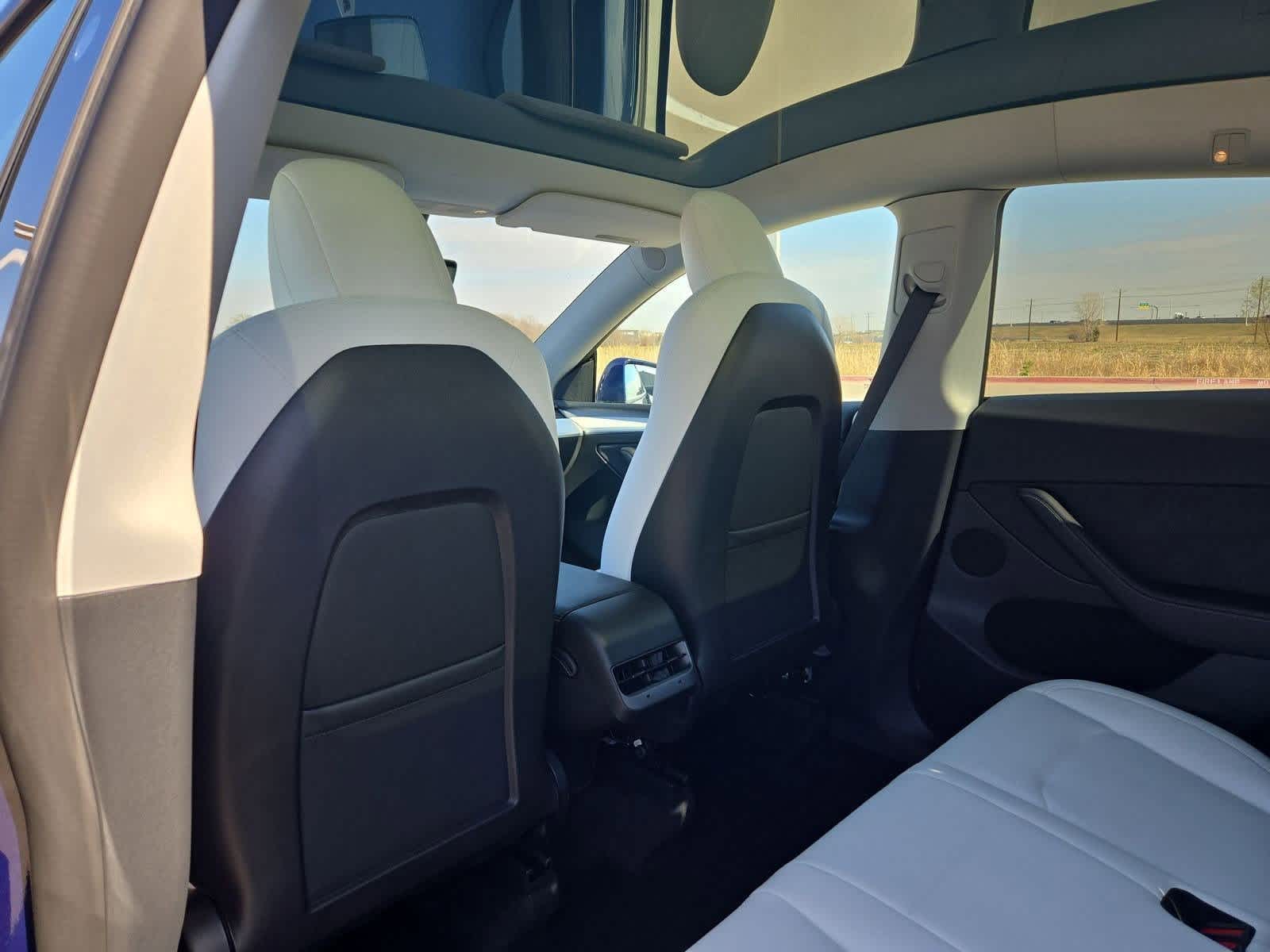 Thumbnail: 2022 Tesla Model Y - 16