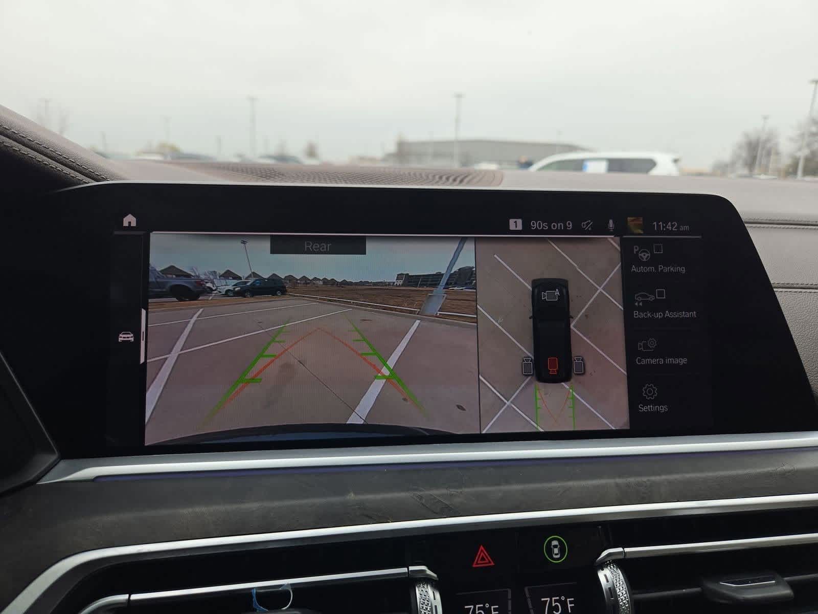 Thumbnail: 2019 BMW X7 - 30