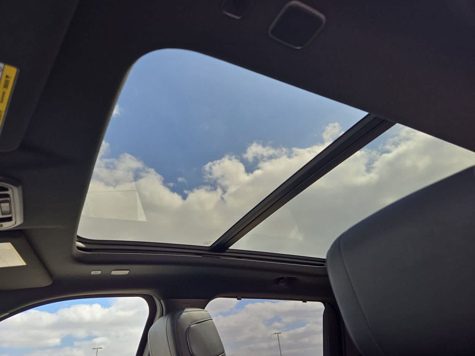 Thumbnail: 2023 Toyota Tundra - 18