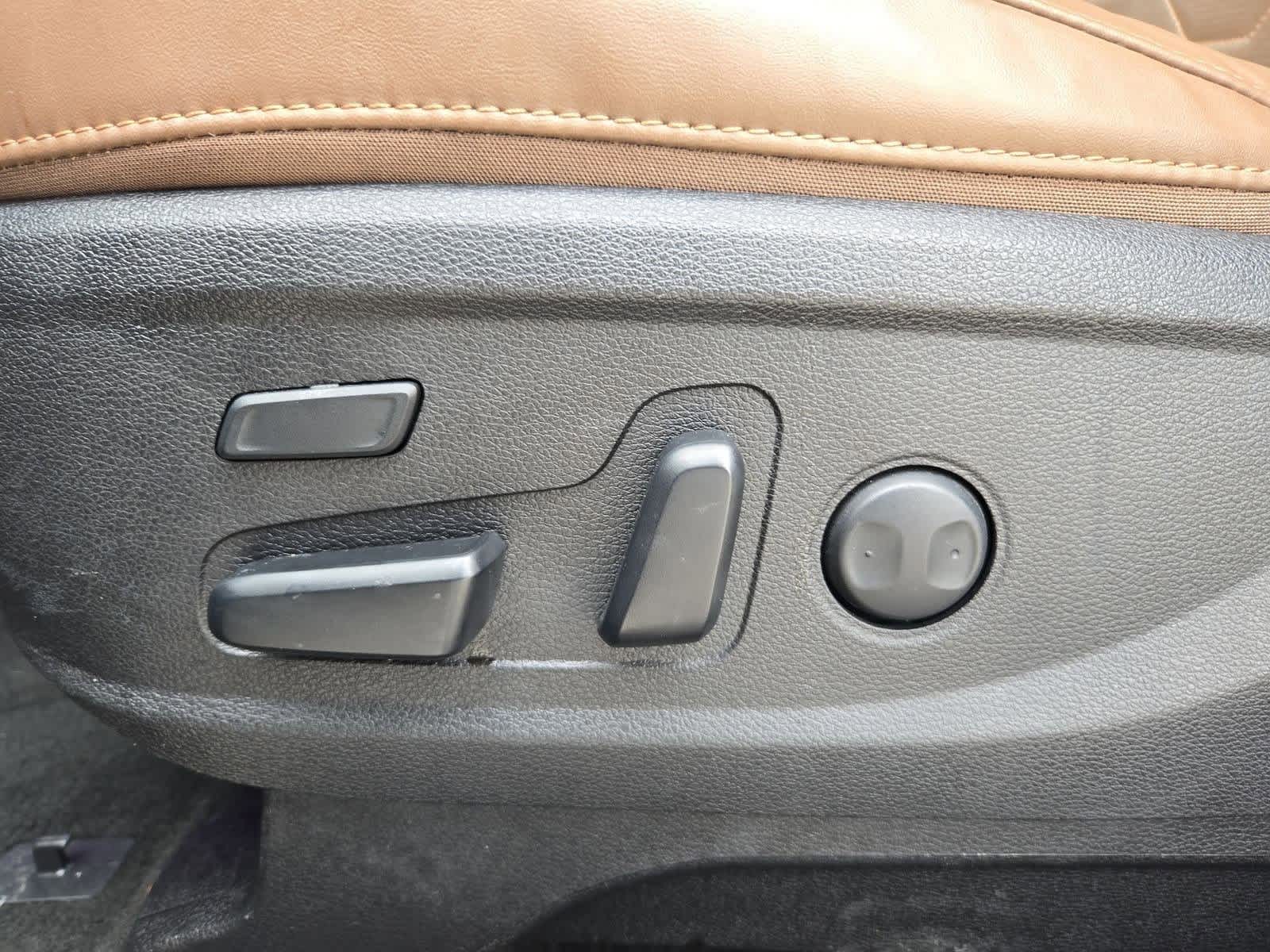 Thumbnail: 2022 Kia Telluride - 15