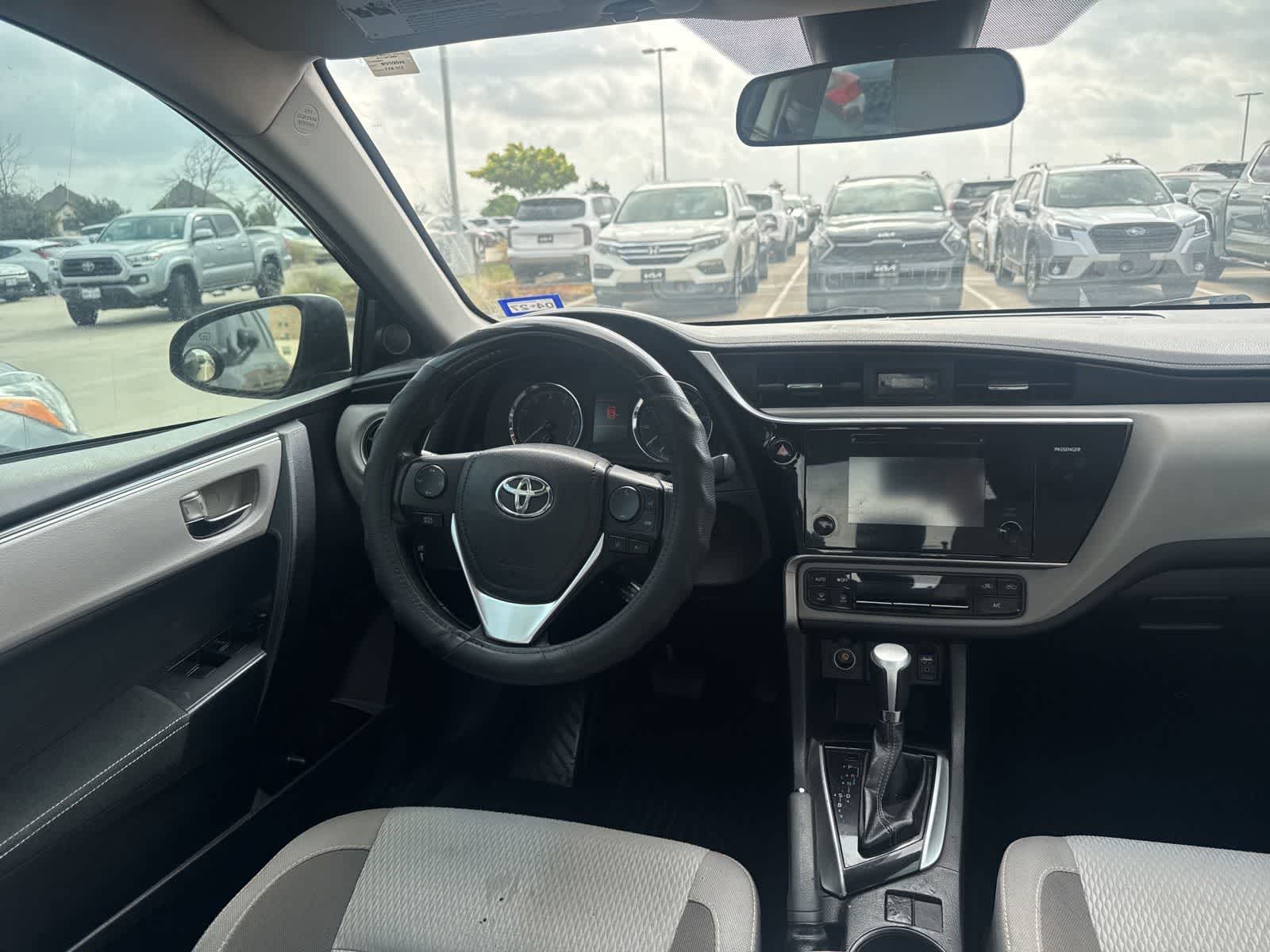 Thumbnail: 2017 Toyota Corolla - 6