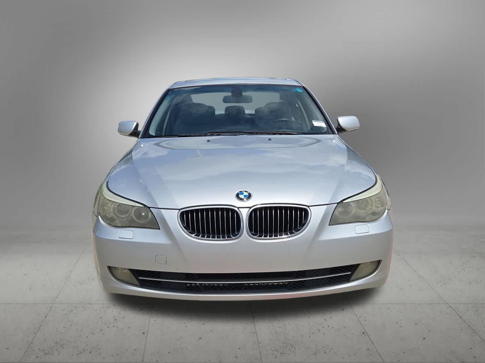Thumbnail: 2009 BMW 5 Series - 9