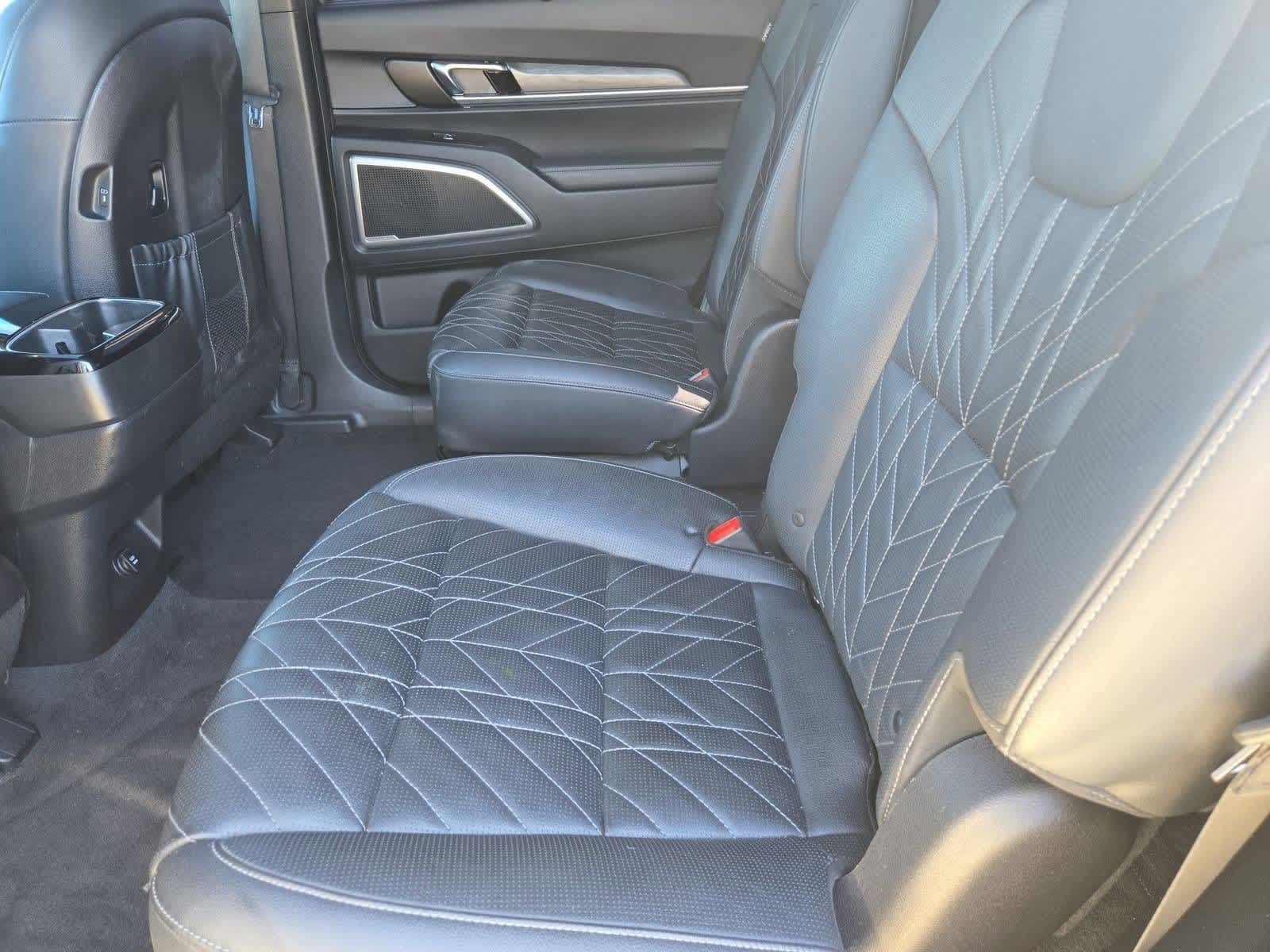 Thumbnail: 2023 Kia Telluride - 19