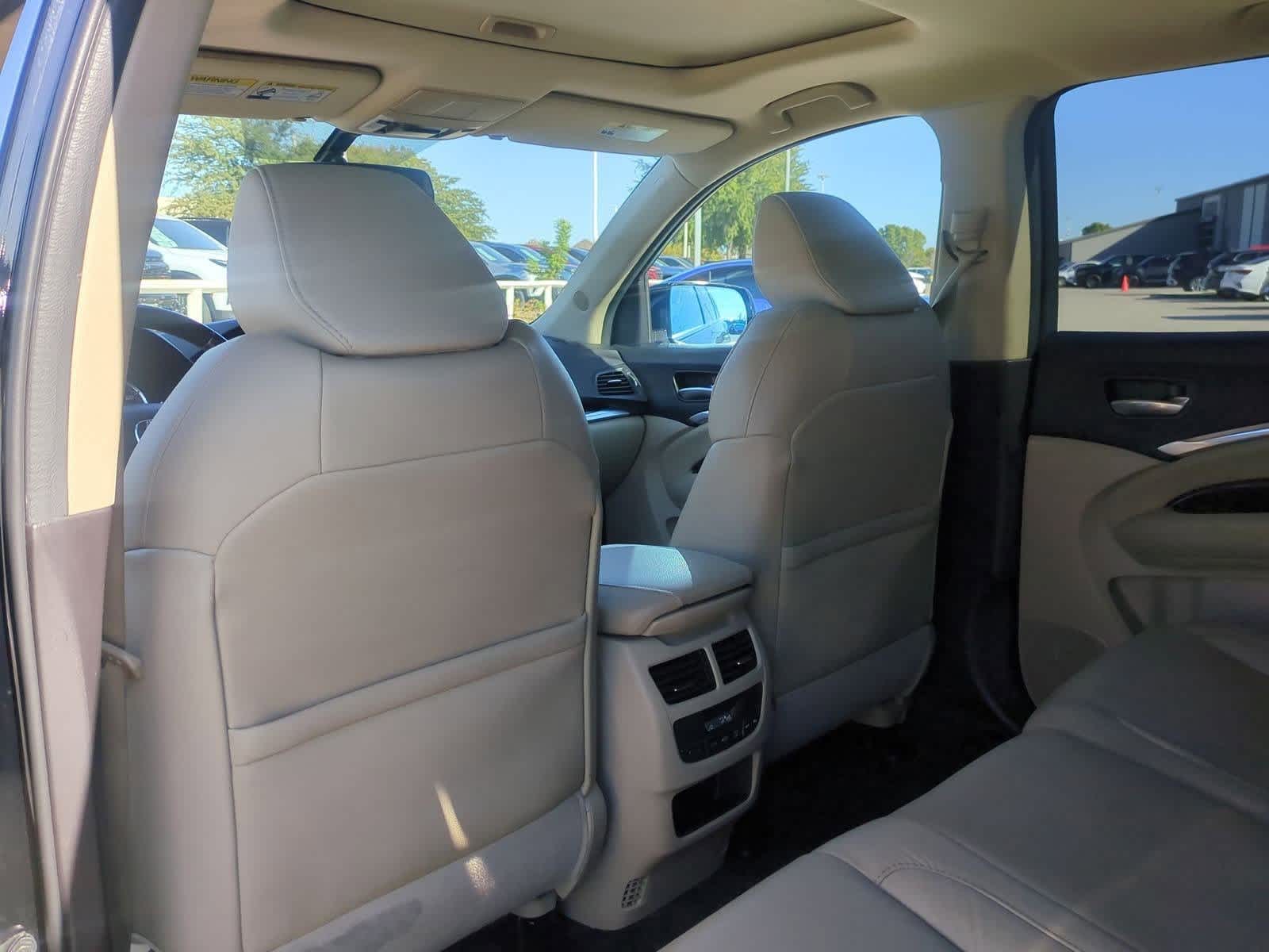Thumbnail: 2015 Acura MDX - 17