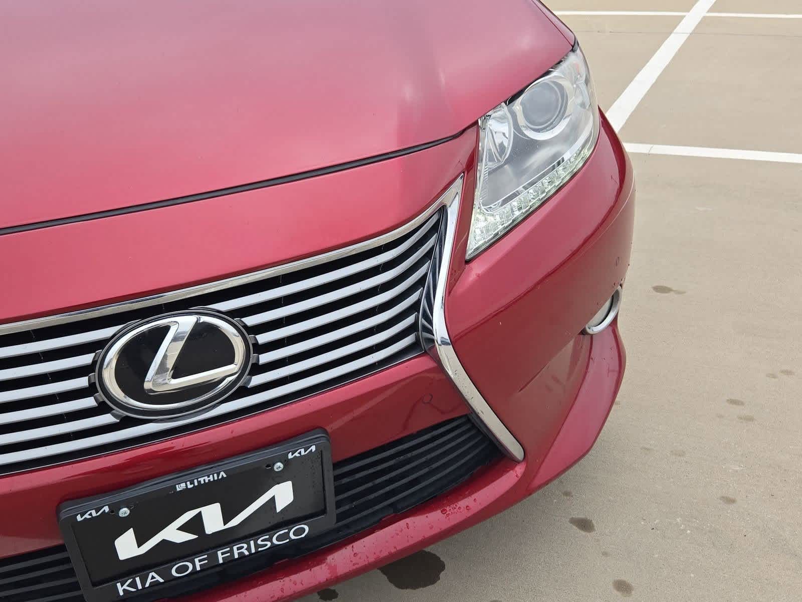 Thumbnail: 2013 Lexus ES - 10