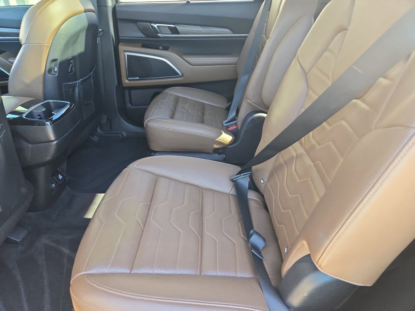 Thumbnail: 2020 Kia Telluride - 19