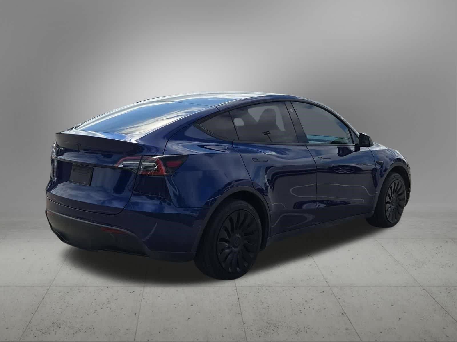 Thumbnail: 2022 Tesla Model Y - 5