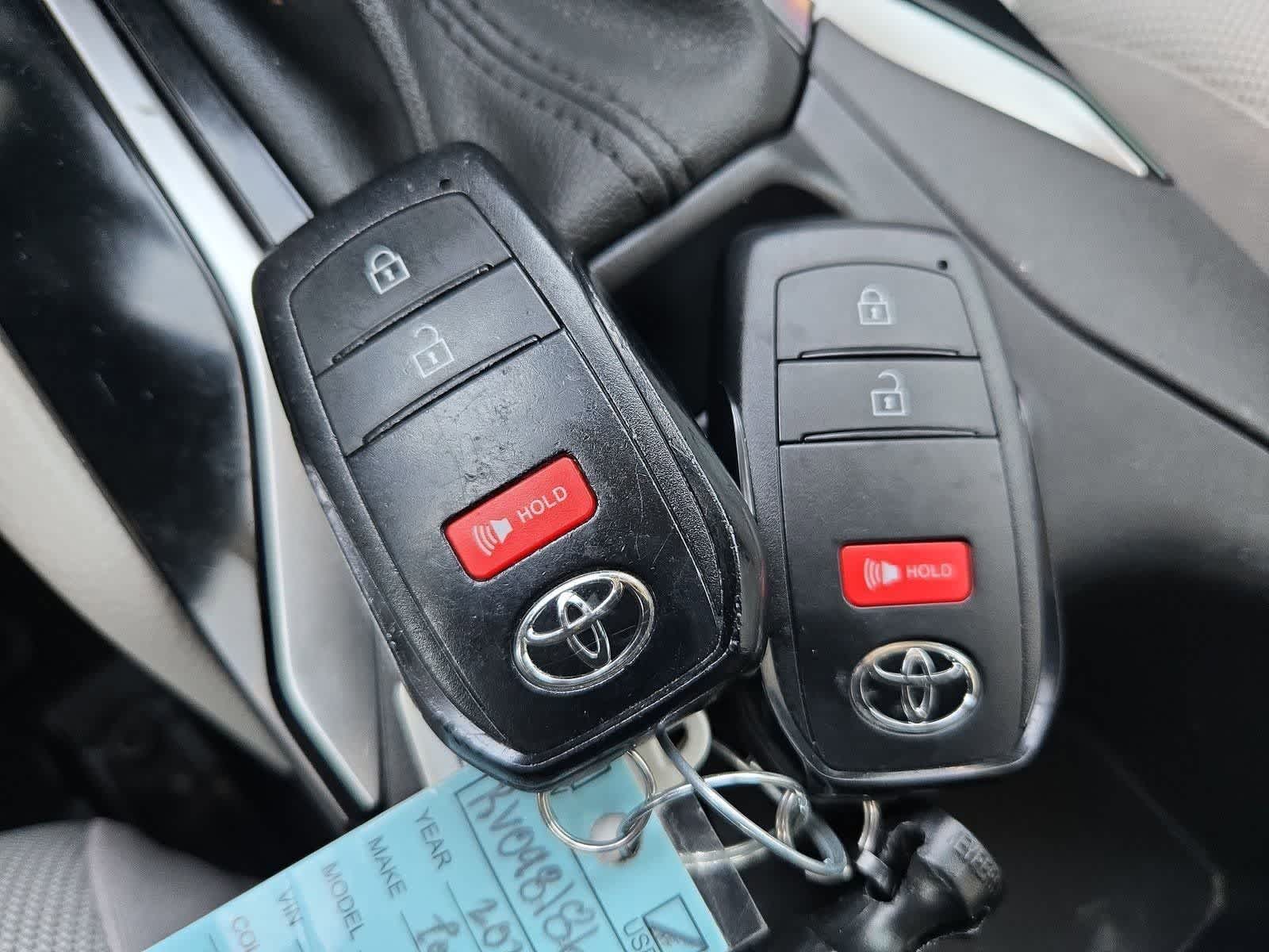 Thumbnail: 2024 Toyota Corolla Cross - 31