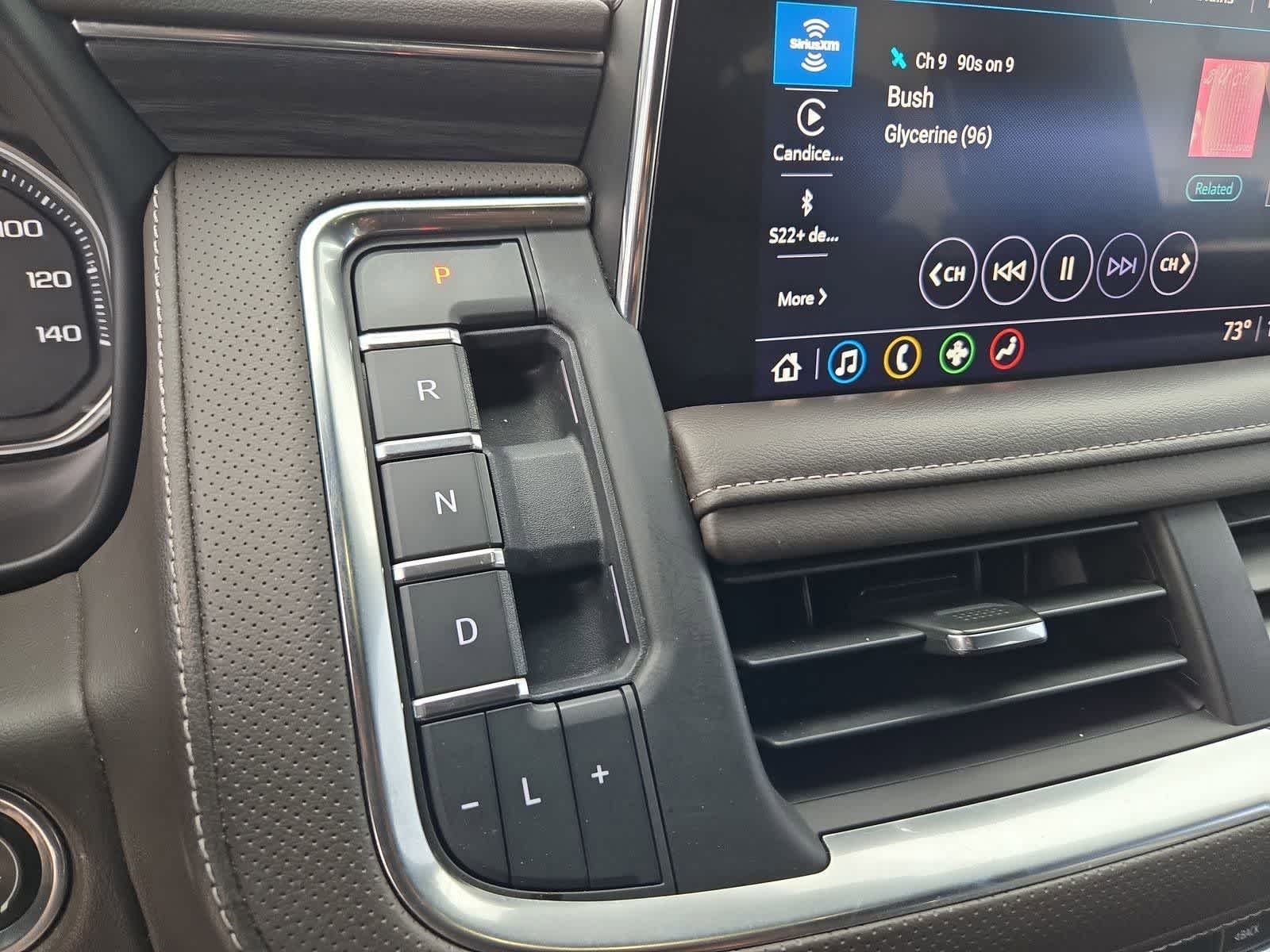 Thumbnail: 2021 GMC Yukon XL - 32