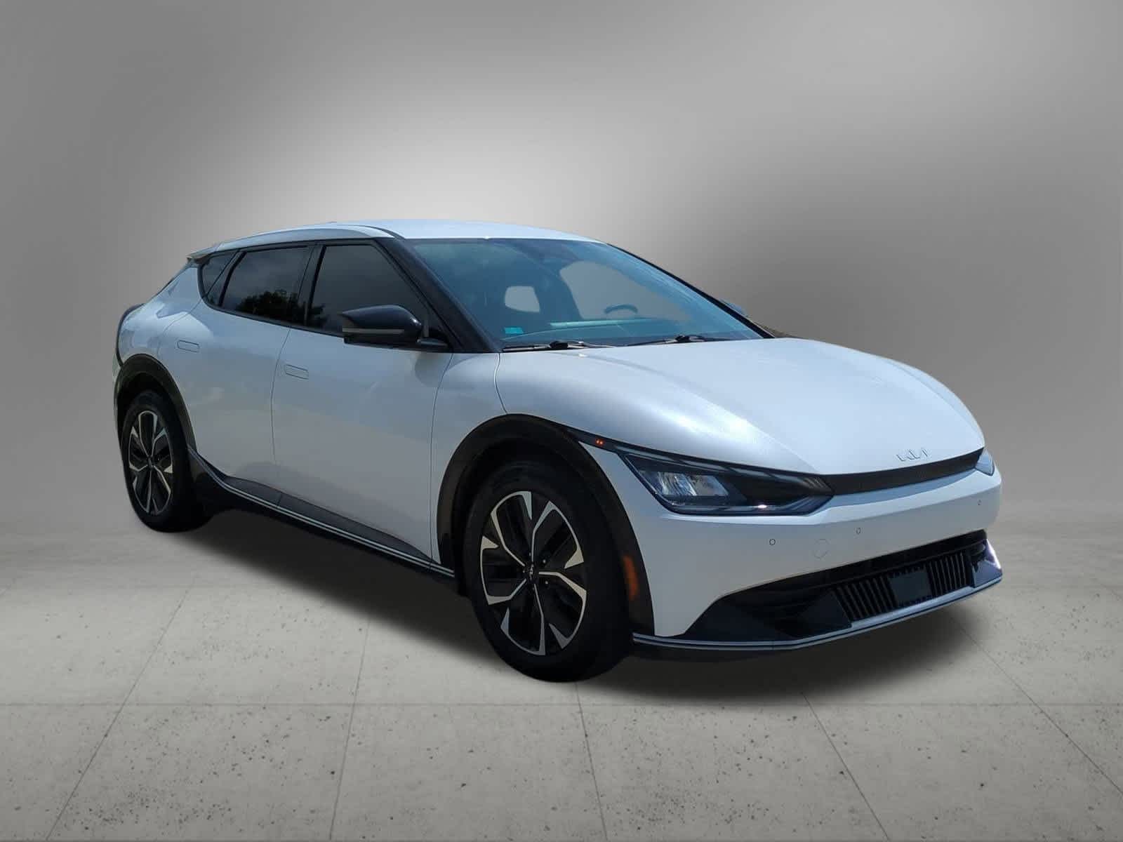 2022 Kia EV6 Wind 8