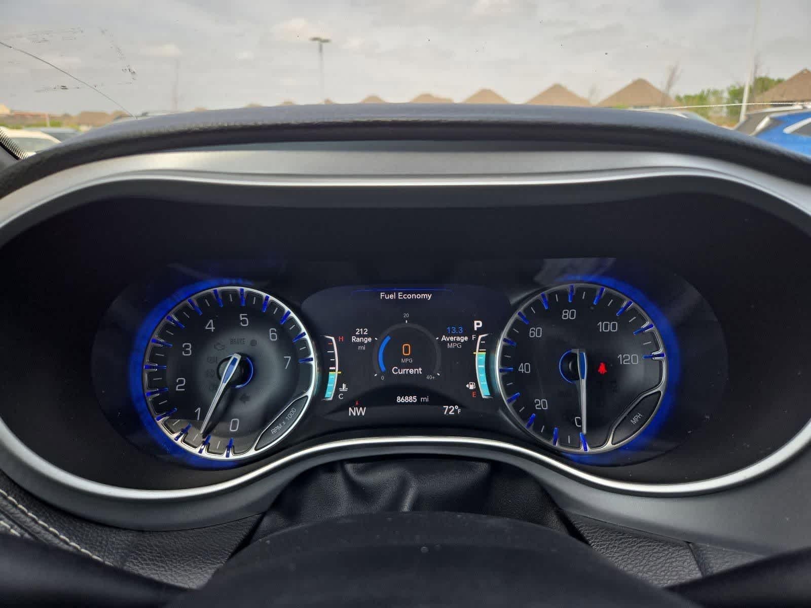 Thumbnail: 2021 Chrysler Pacifica - 29