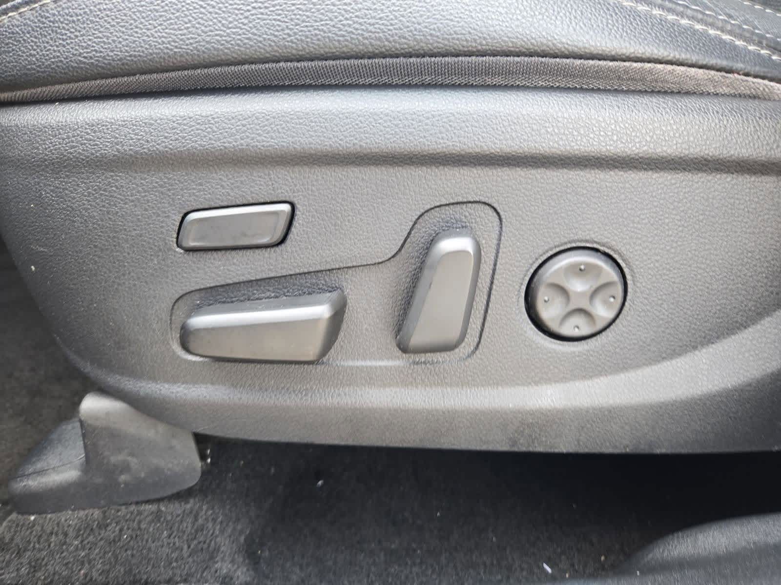 Thumbnail: 2020 Hyundai Santa Fe - 15