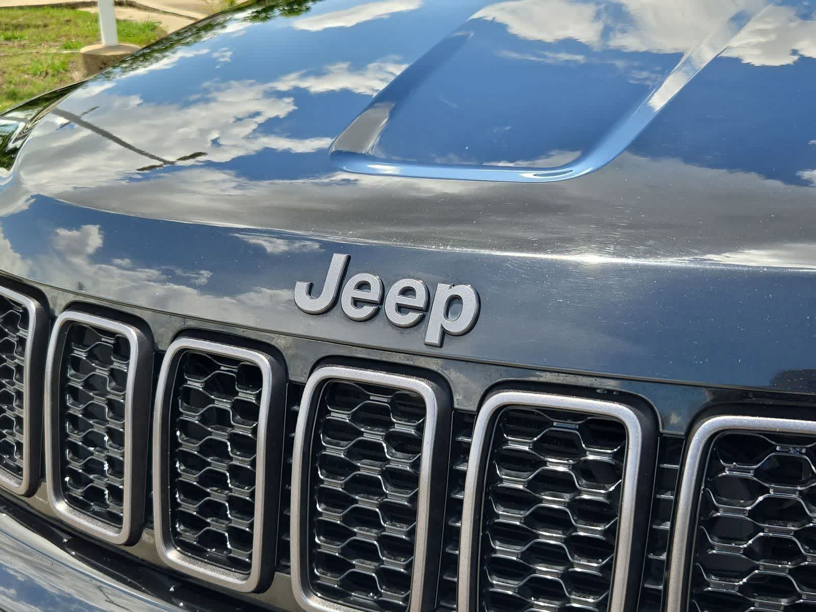 Thumbnail: 2020 Jeep Grand Cherokee - 11