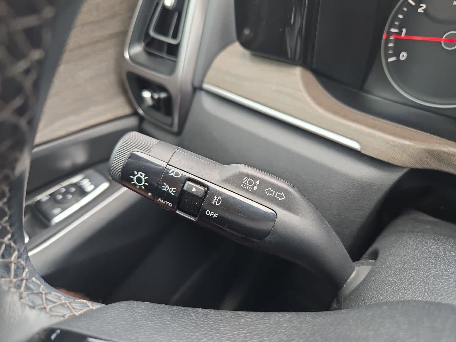 Thumbnail: 2023 Kia Sorento - 26