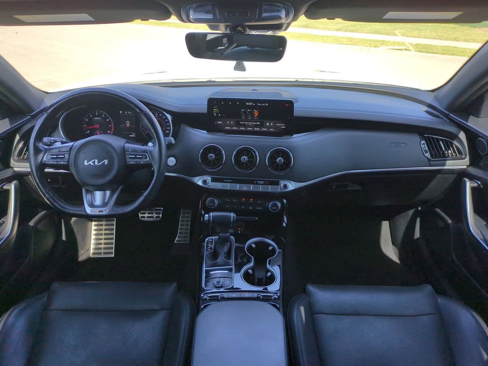 Thumbnail: 2022 Kia Stinger - 14