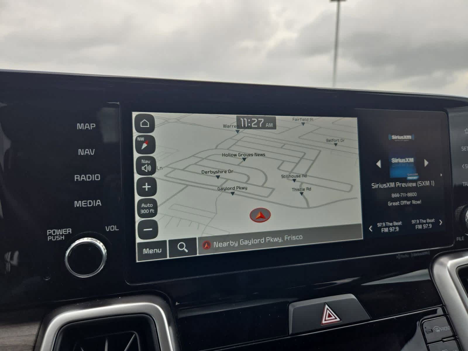 Thumbnail: 2023 Kia Sorento - 28