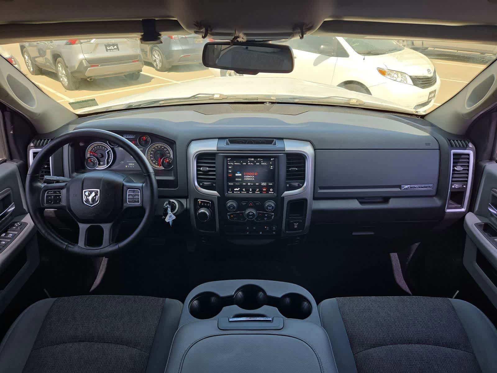 Thumbnail: 2019 RAM 1500 Classic - 14