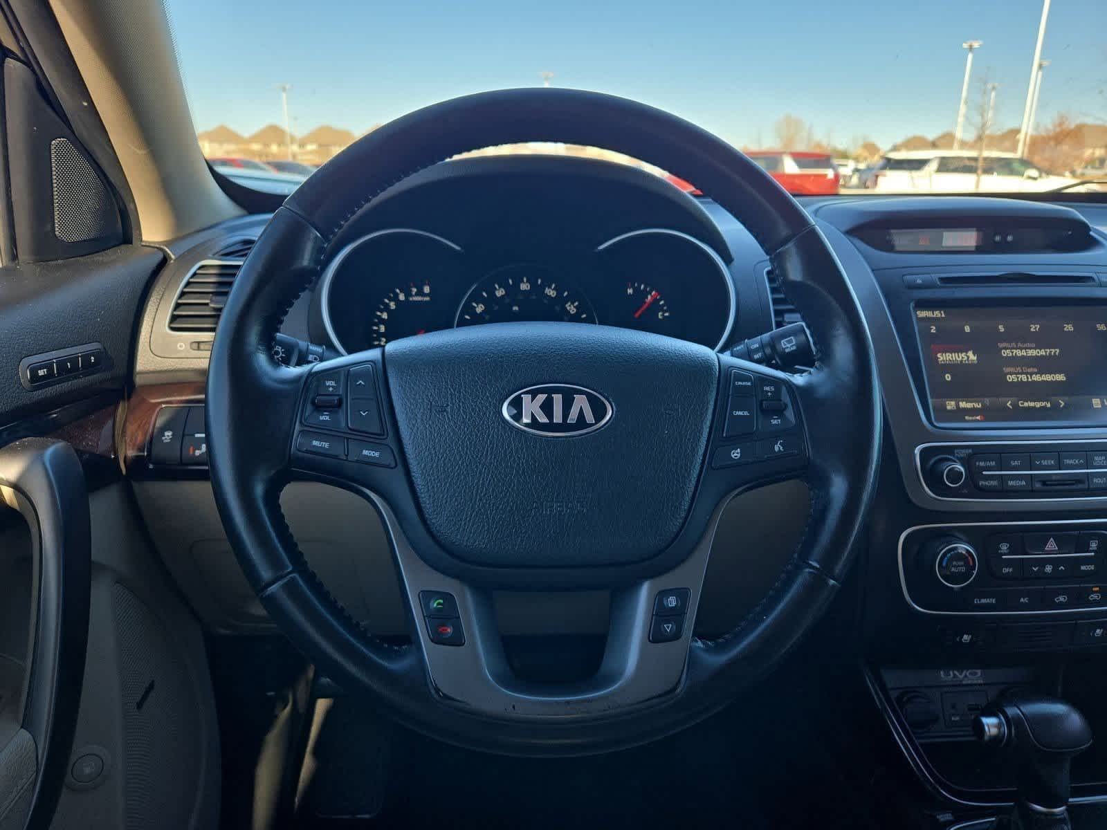 Thumbnail: 2015 Kia Sorento - 23