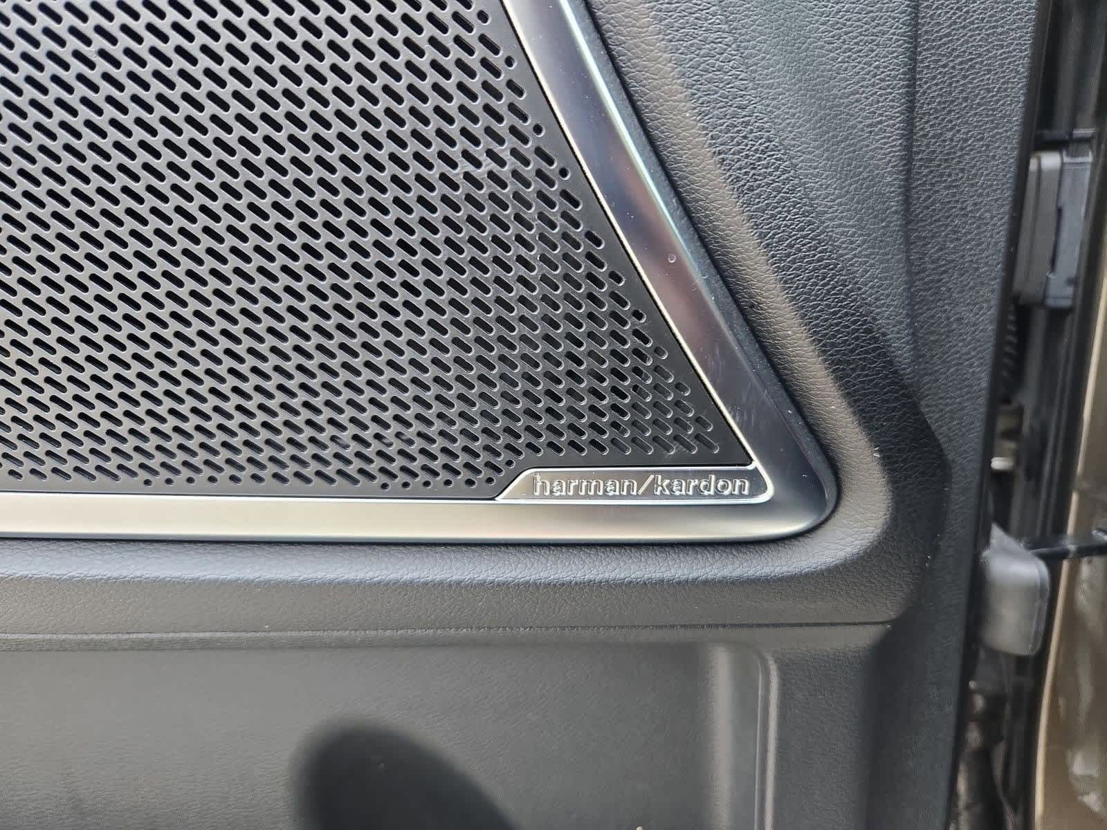 Thumbnail: 2023 Kia Telluride - 31