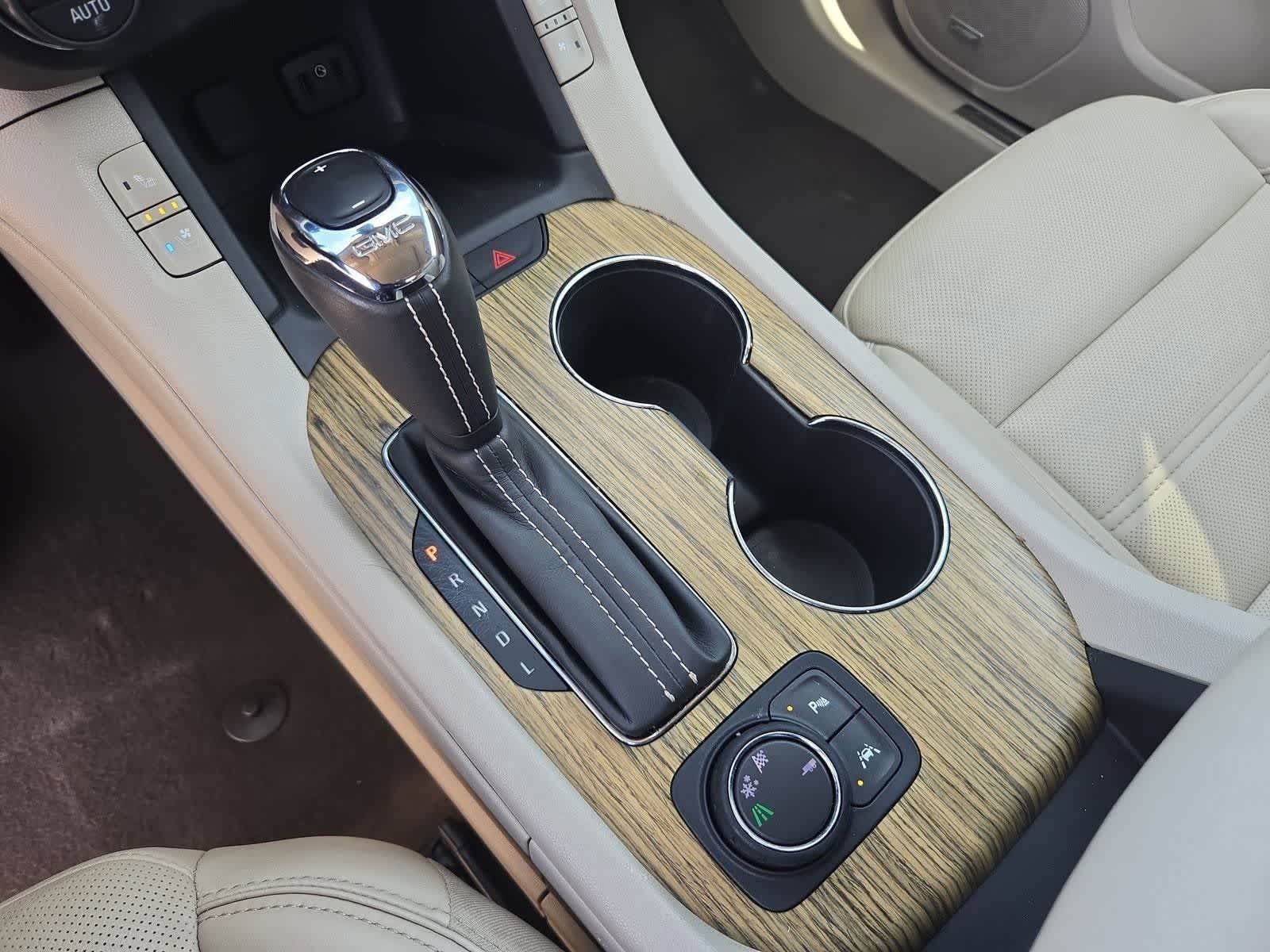 Thumbnail: 2018 GMC Acadia - 33