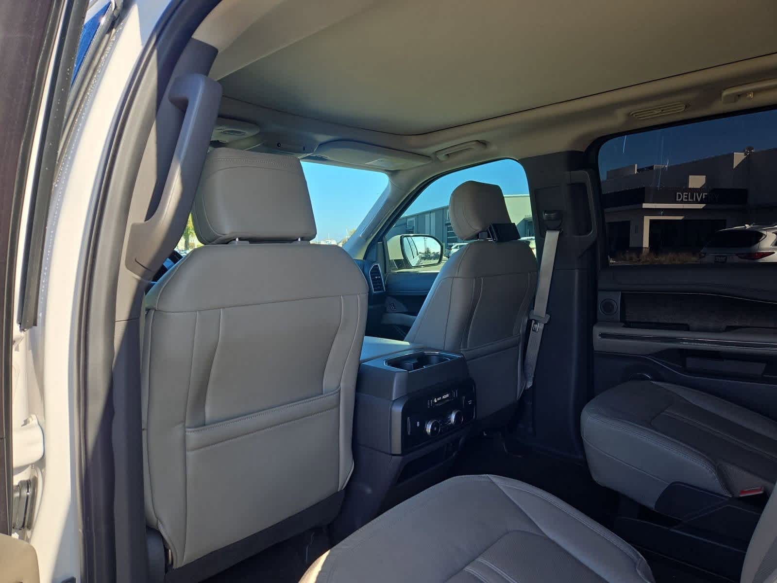 Thumbnail: 2019 Ford Expedition - 18