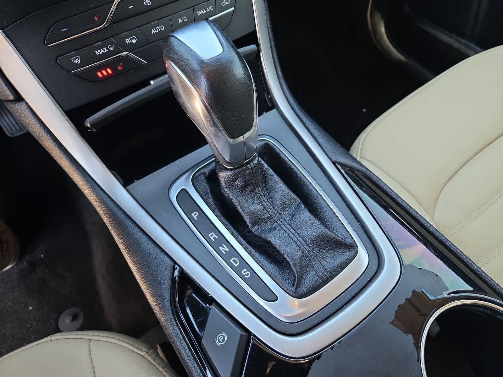 Thumbnail: 2018 Ford Edge - 29