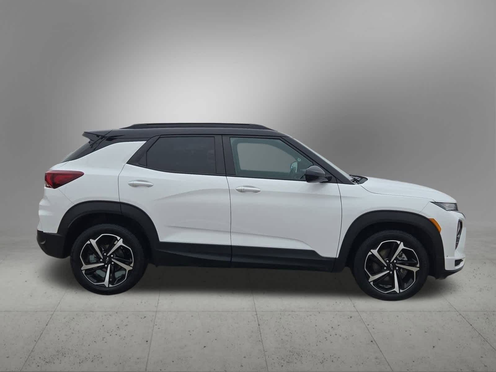 Thumbnail: 2022 Chevrolet TrailBlazer - 7