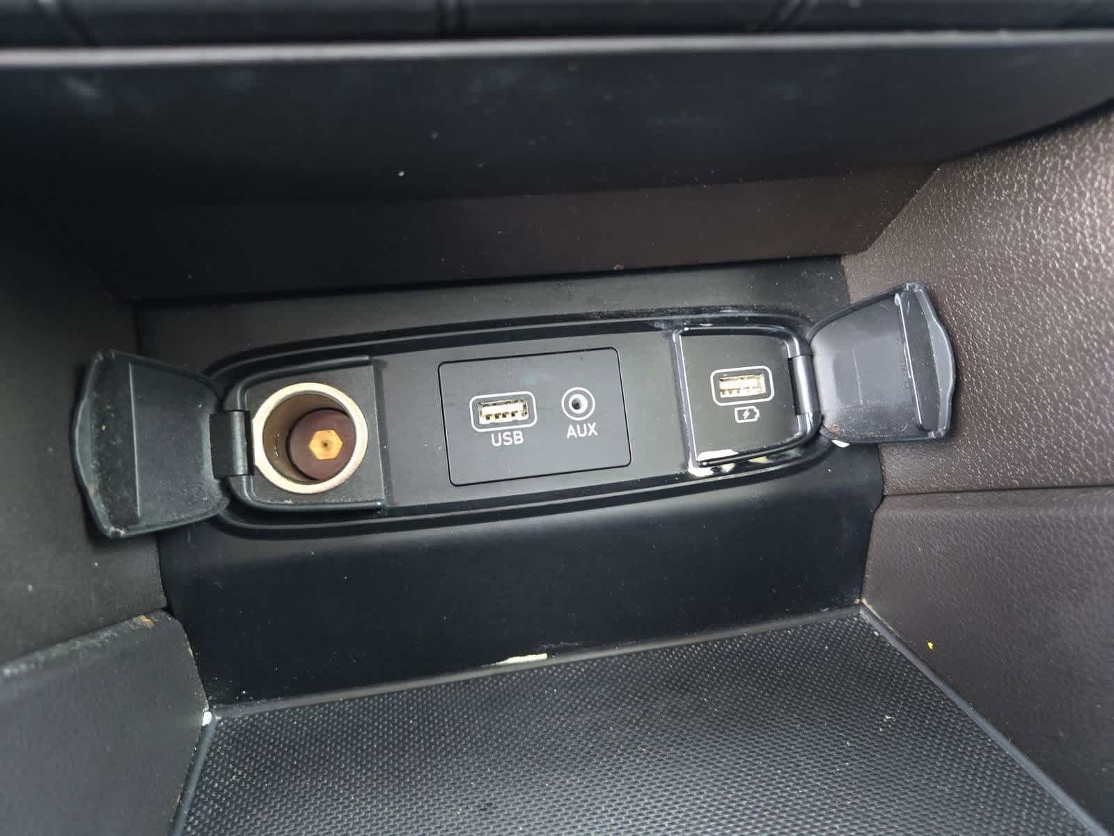 Thumbnail: 2020 Hyundai Santa Fe - 28