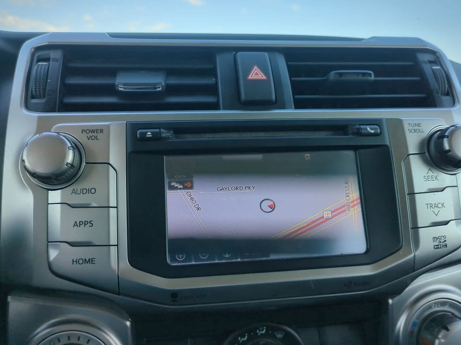 Thumbnail: 2014 Toyota 4Runner - 30