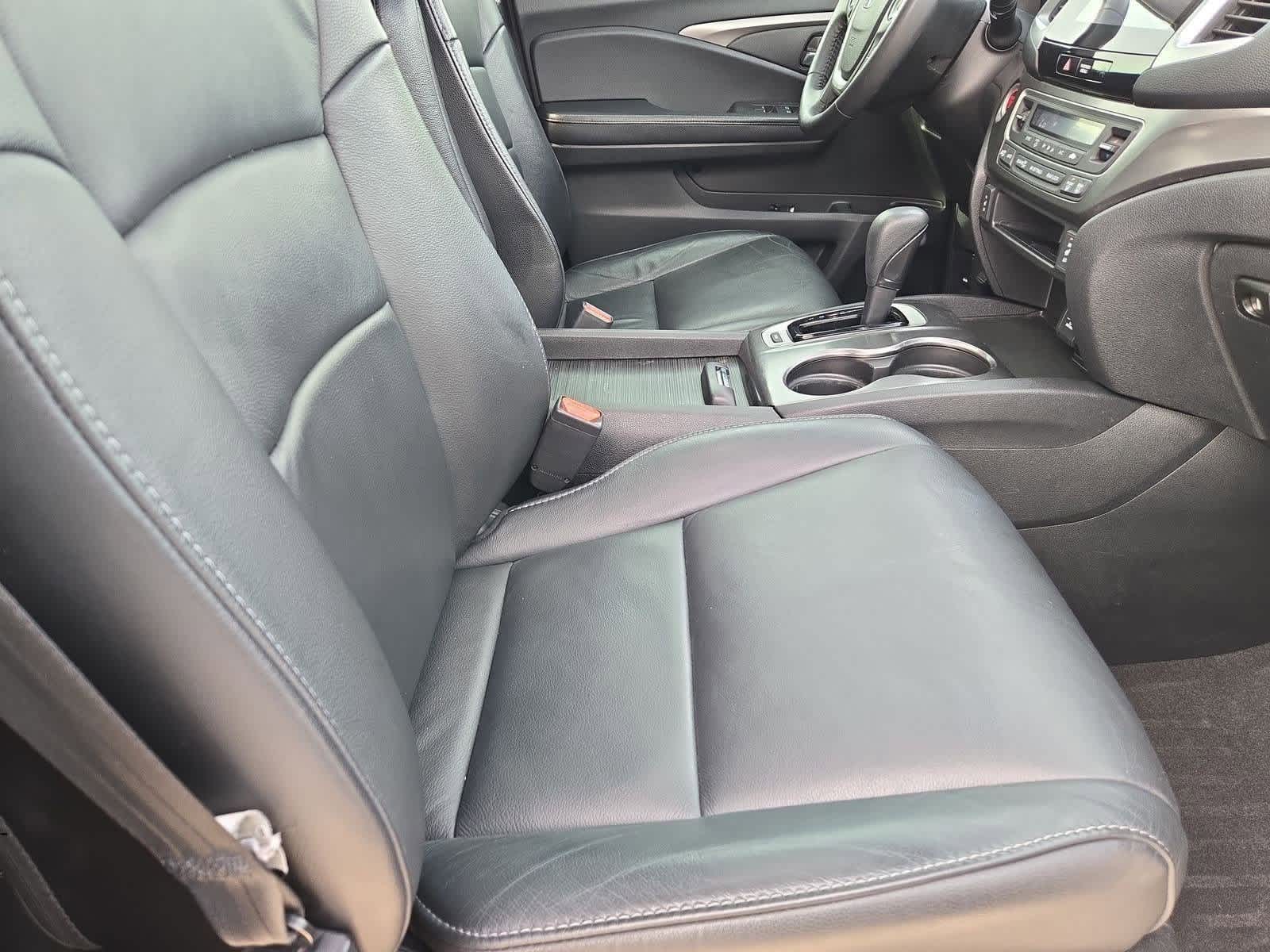 Thumbnail: 2018 Honda Pilot - 22