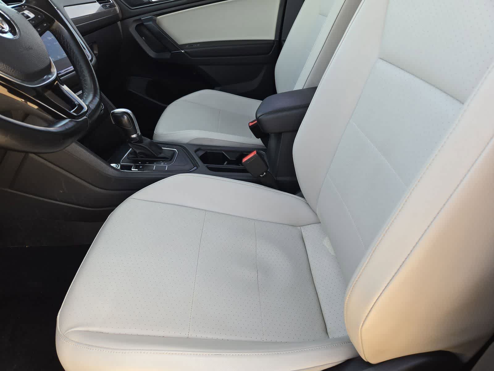 Thumbnail: 2018 Volkswagen Tiguan - 14