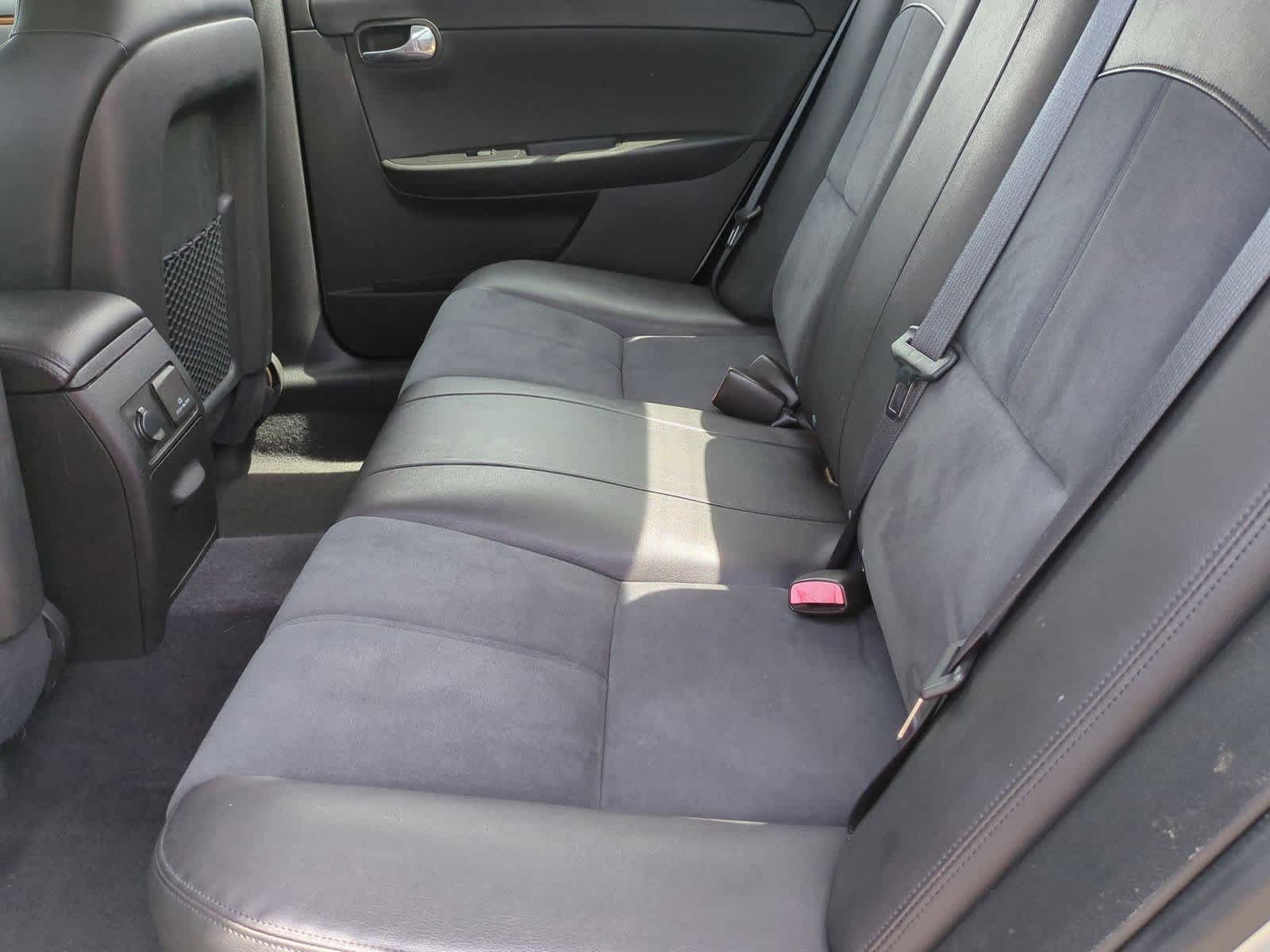 Thumbnail: 2012 Chevrolet Malibu - 18