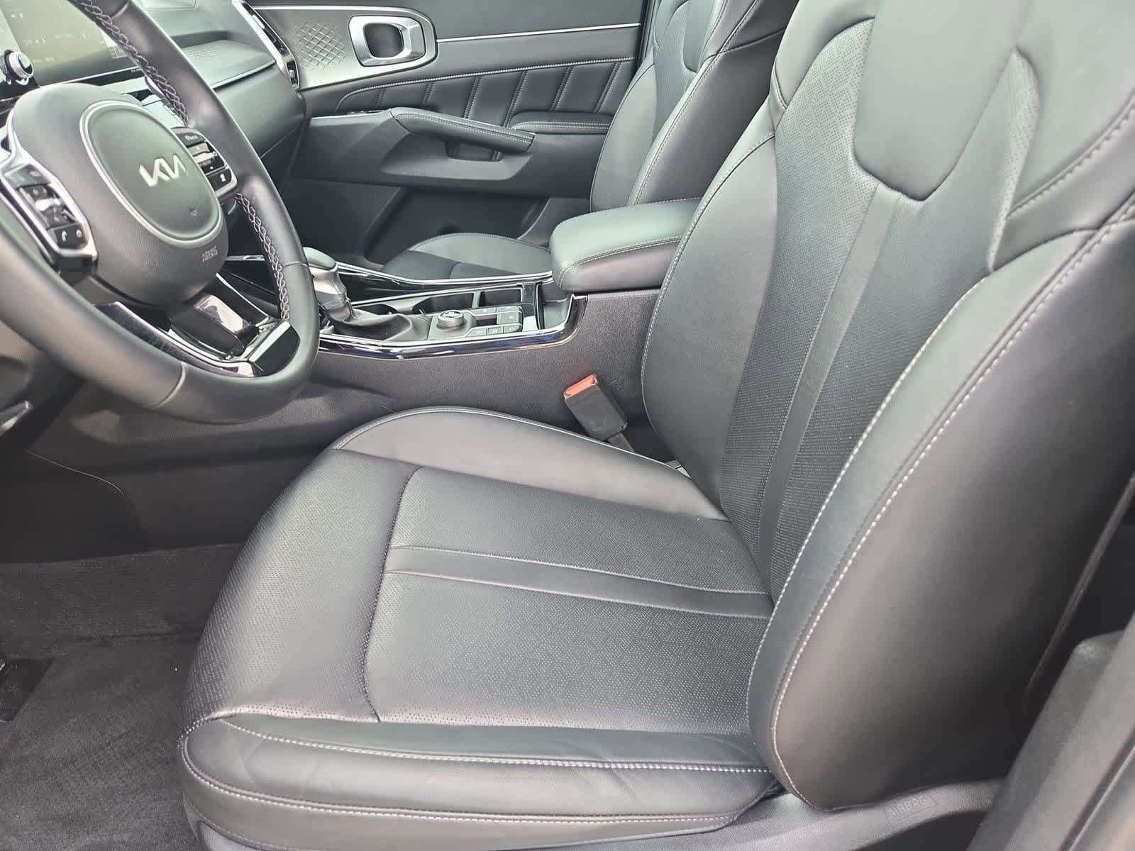 Thumbnail: 2022 Kia Sorento - 20