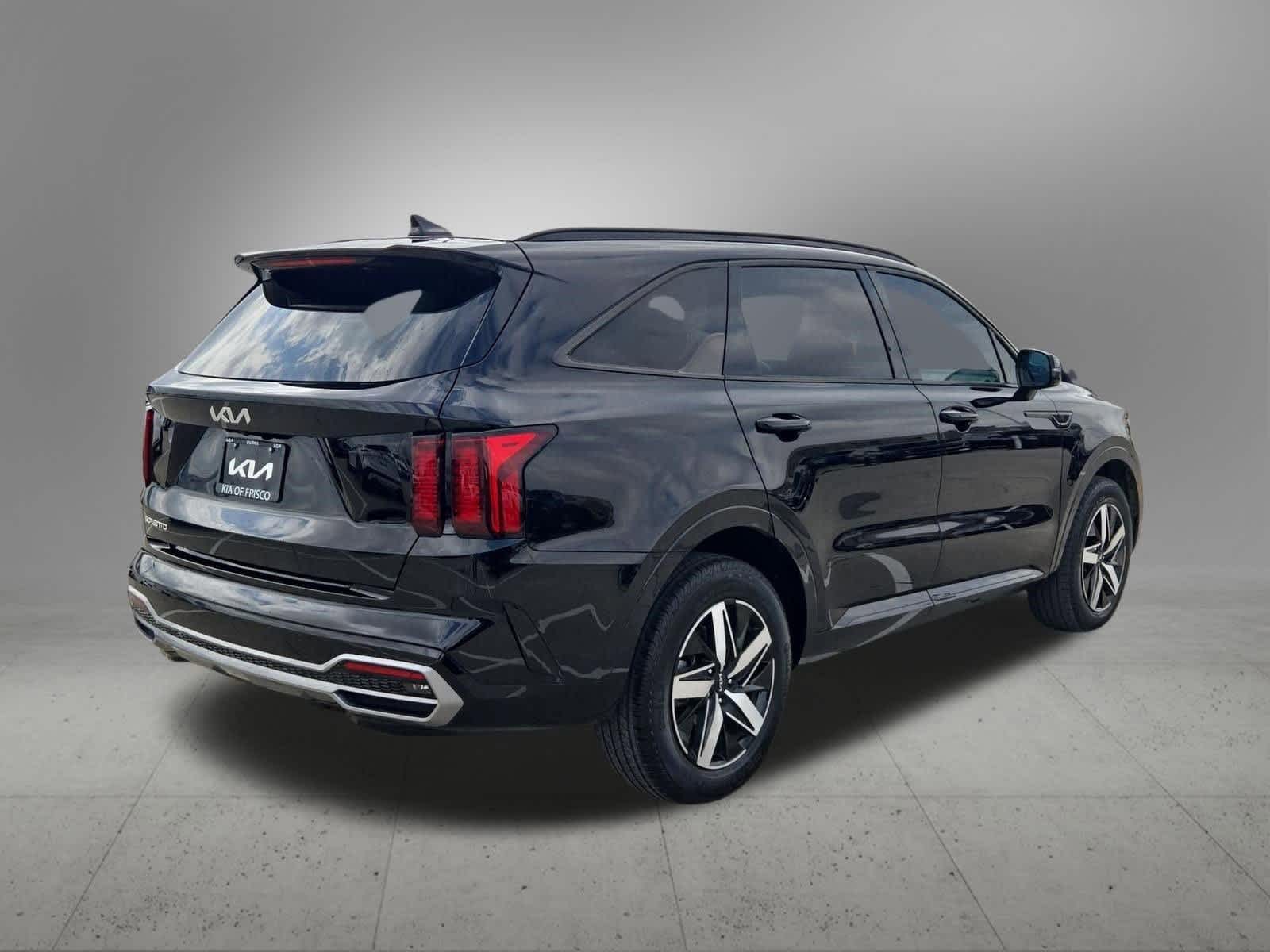 Thumbnail: 2023 Kia Sorento - 6